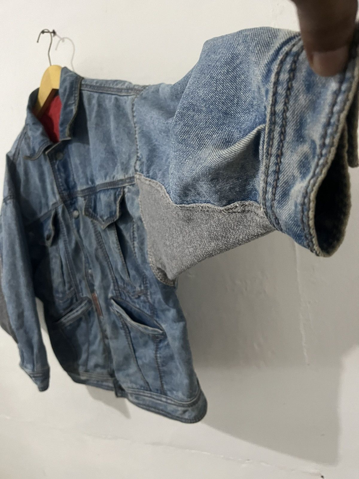 5351 POUR LES HOMMES Two-Tone Indigo Denim Jacket Gray Sleeve Panels & Red Lining Size US L / EU 52-54 / 3 - 8 Thumbnail