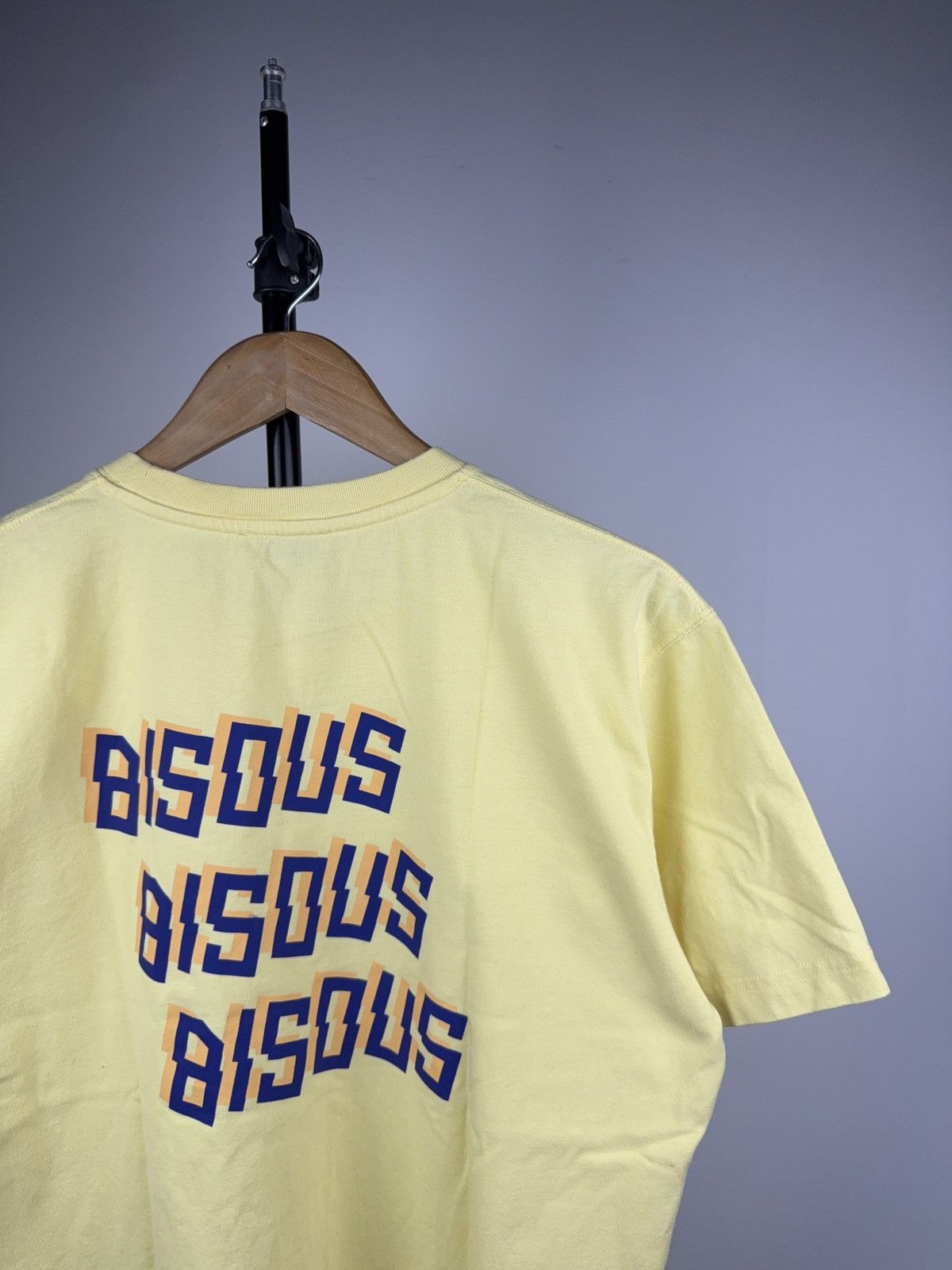 Japanese Brand Bisous France 00s Skateboards Sk8 Yellow Graphic Logo Tee Size US M / EU 48-50 / 2 - 8 Thumbnail