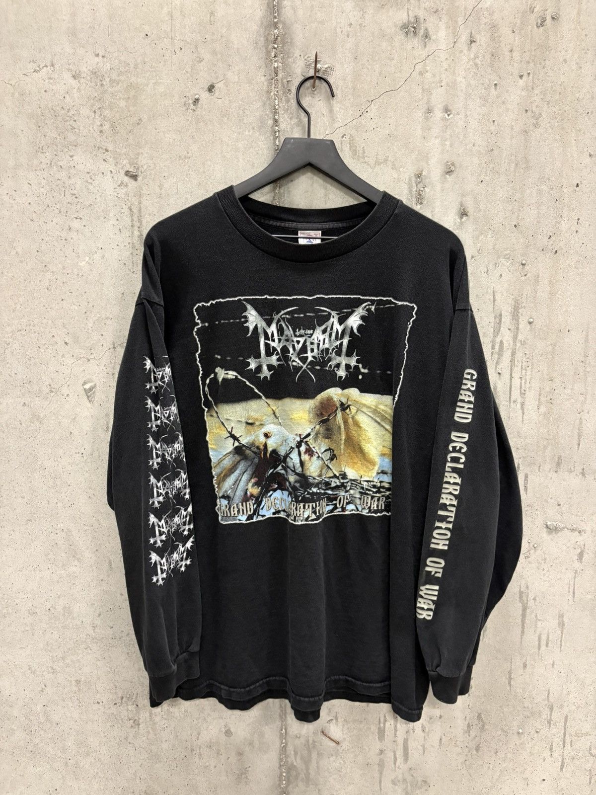 Band Tees Vintage Mayhem Shirt Faded Distressed Grunge Band Size US XL / EU 56 / 4 - 3 Thumbnail