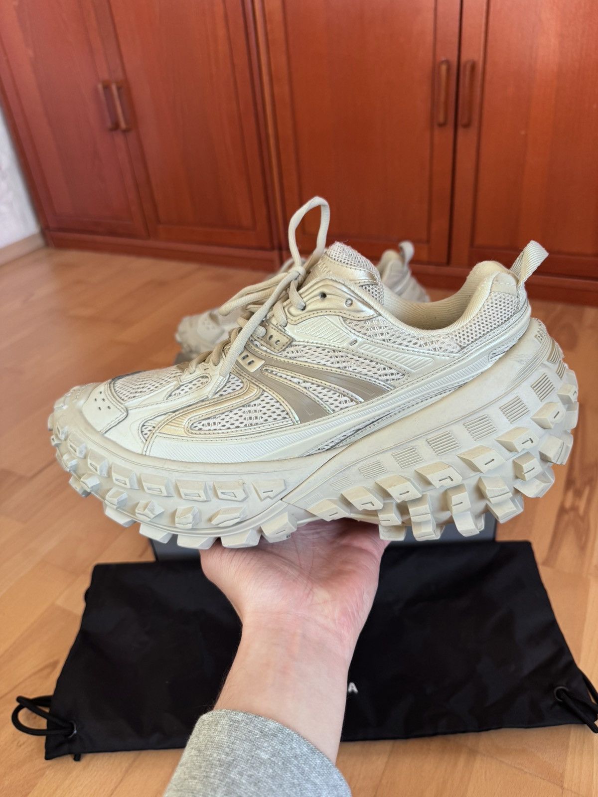 Balenciaga Balenciaga Defender Beige Size US 10 / EU 43 - 2 Thumbnail