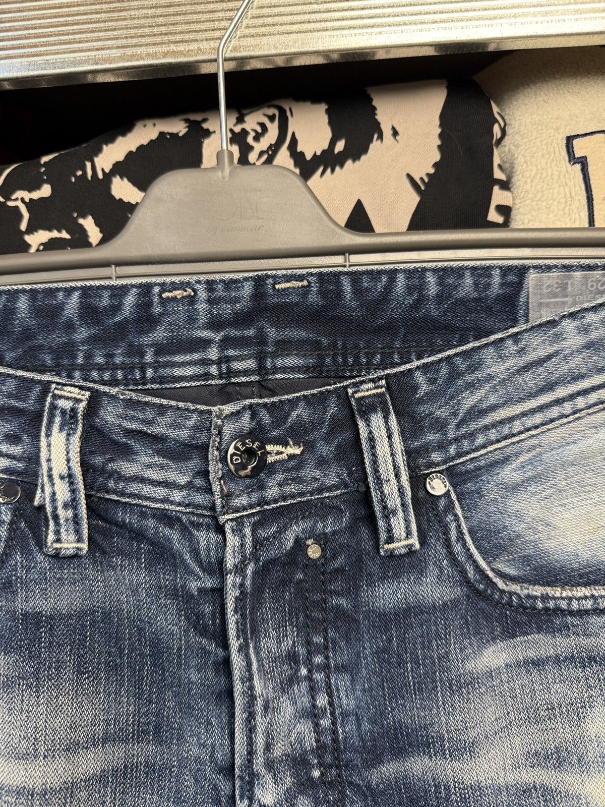 Diesel Y2K Distressed Diesel Avant Garde Jeans Baggy Size US 29 - 5 Thumbnail