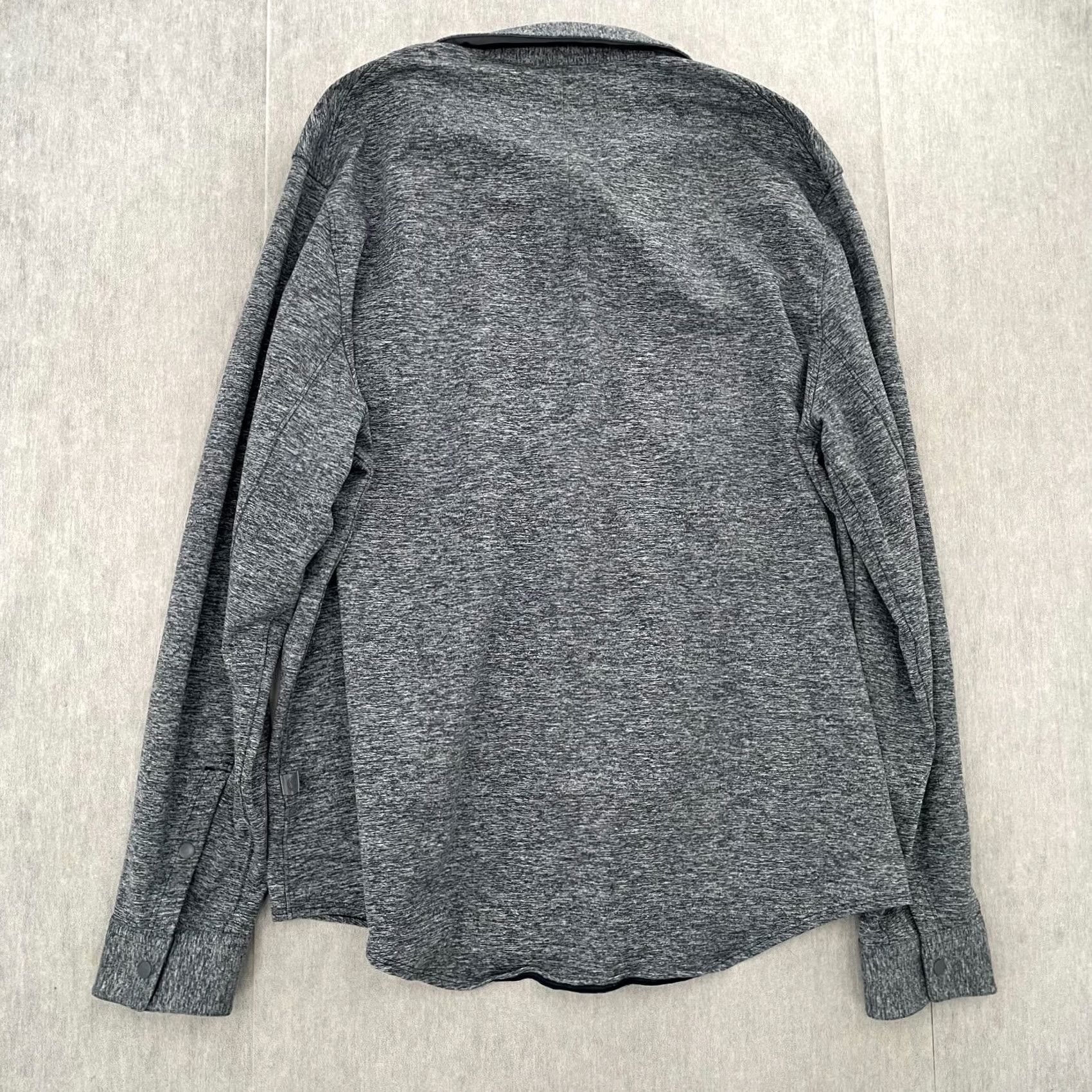 Lululemon Lululemon Shirt Adult Large Gray Blue Rulu Snap Button Zip Pockets Overshirt Men Size US L / EU 52-54 / 3 - 6 Thumbnail