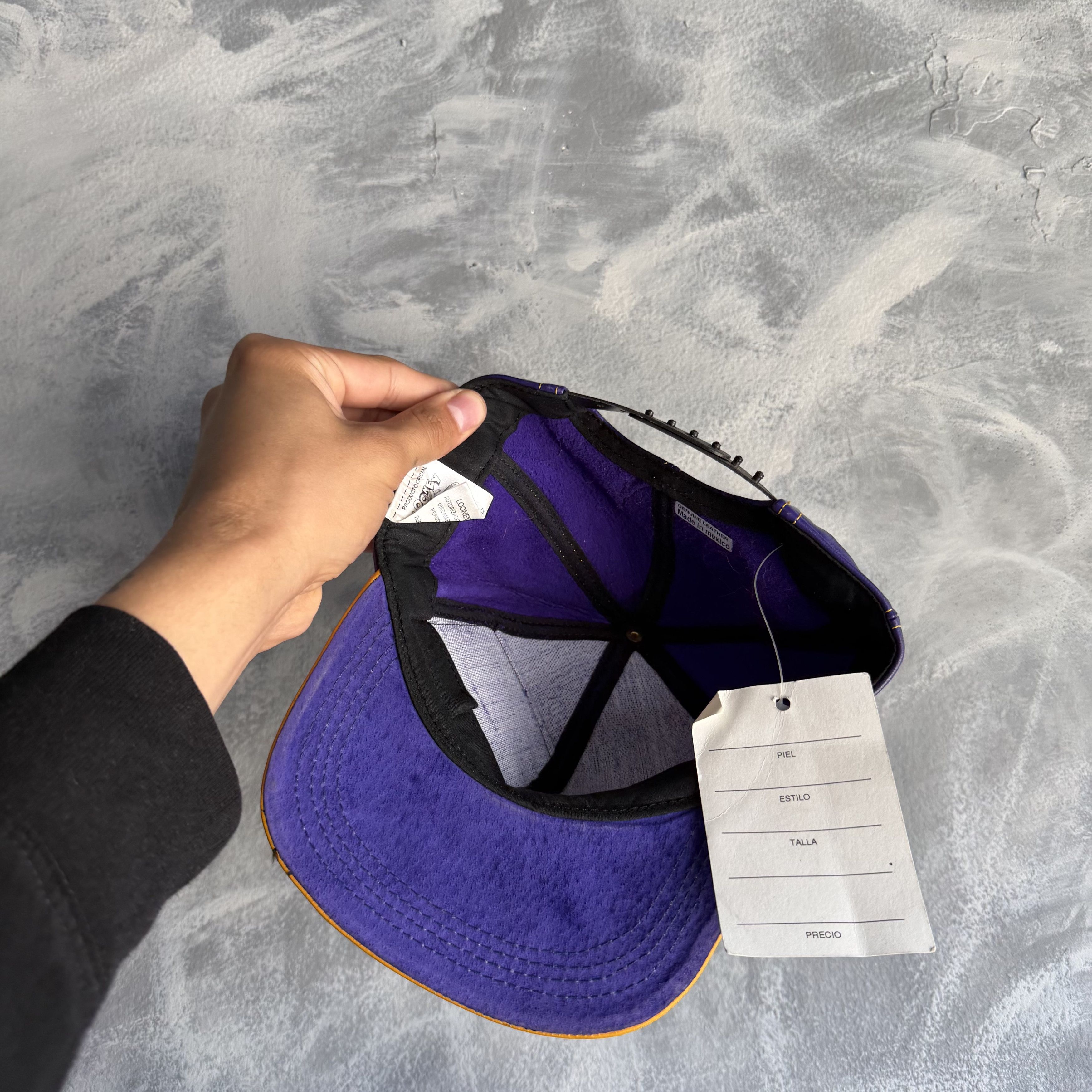 Other Vintage Looney Tunes Baez Leather Caps DS Snapback Hat Size ONE SIZE - 10 Thumbnail
