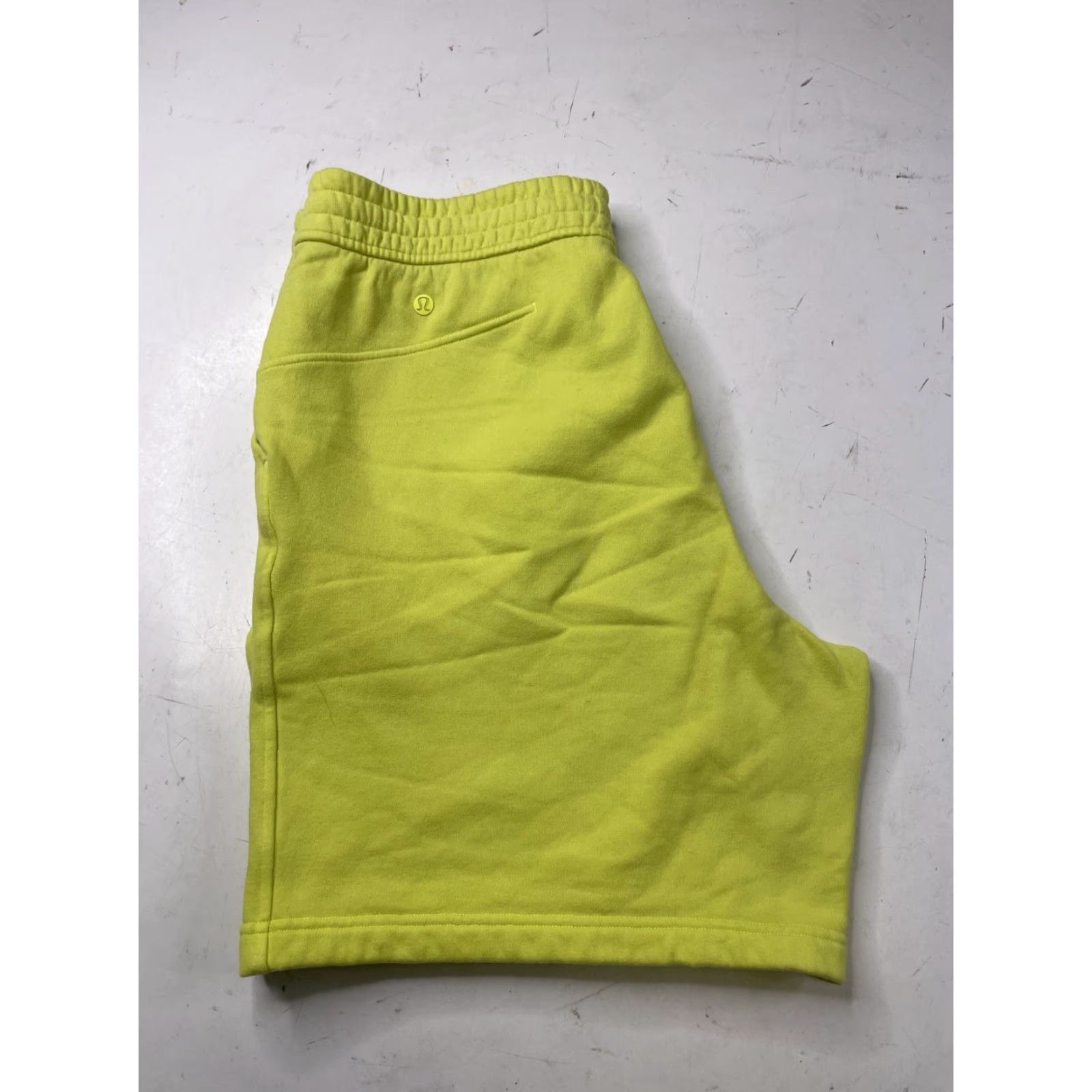 Lululemon Lululemon Loungeful Shorts High-Rise 6" Electric Lemon Fleece Athleisure Size 10 Women Yellow 6 In Inseam Athletic Women's Shorts Size 32" / US 10 / IT 46 - 2 Thumbnail