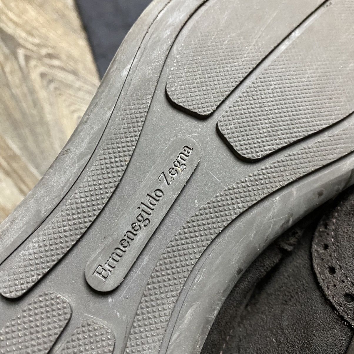 Ermenegildo Zegna Ermenegildo Zegna Men’s Suede Brogue Sneakers Size 42/43 Size US 9.5 / EU 42-43 - 7 Thumbnail