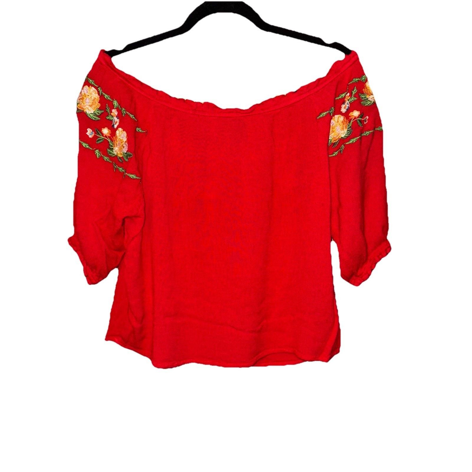 Forever 21 Forever 21 Off The Shoulder Cropped Floral Size Large Blouse Size L / US 10 / IT 46 - 2 Thumbnail