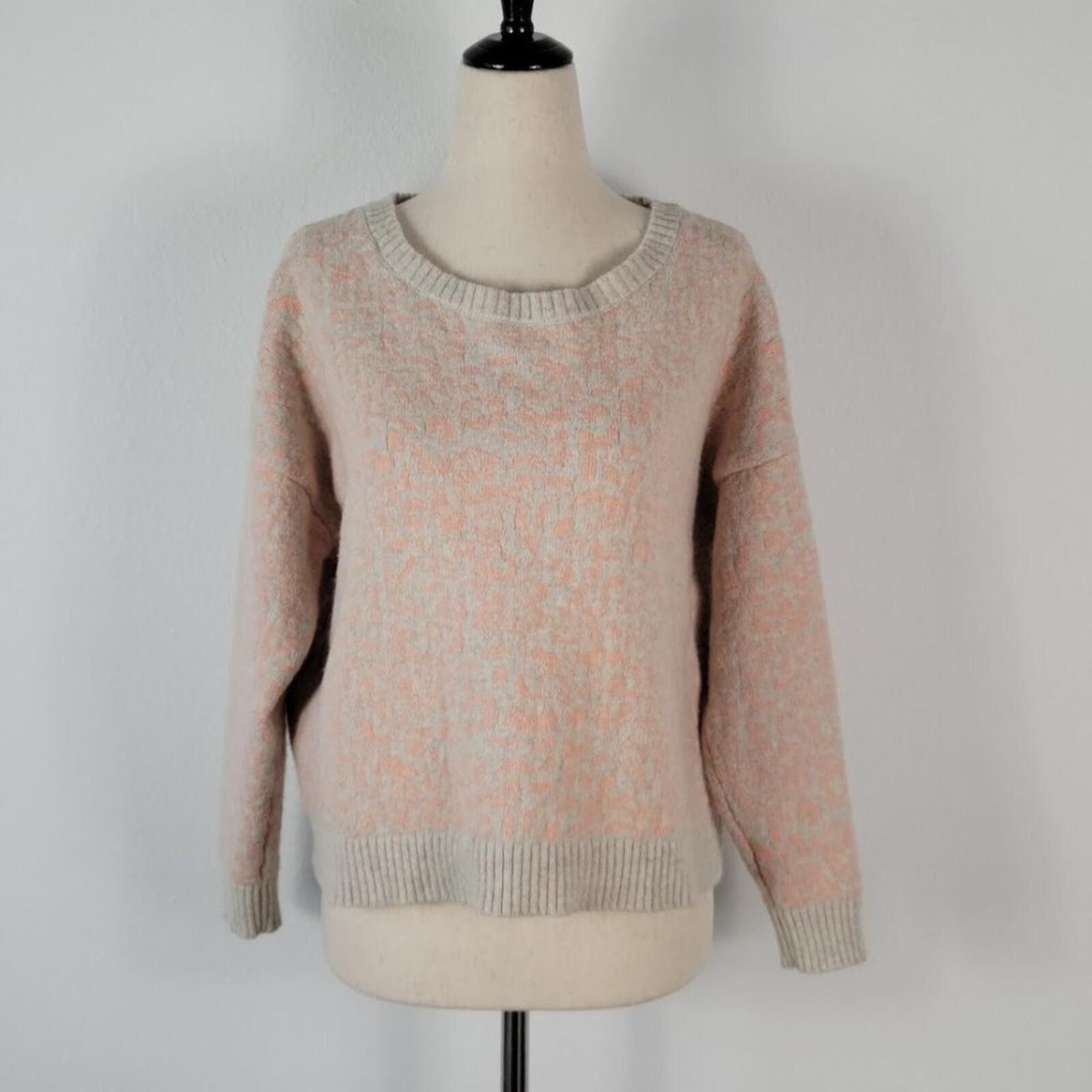 Free People Free People Peach and Cream Scoop Neck Sweater Size S / US 4 / IT 40 - 2 Thumbnail