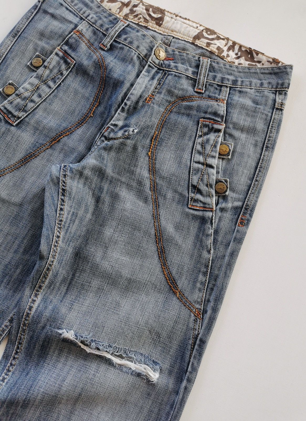 Japanese Brand Leopard Baggy Distressed Denim Jeans Size US 34 / EU 50 - 3 Thumbnail