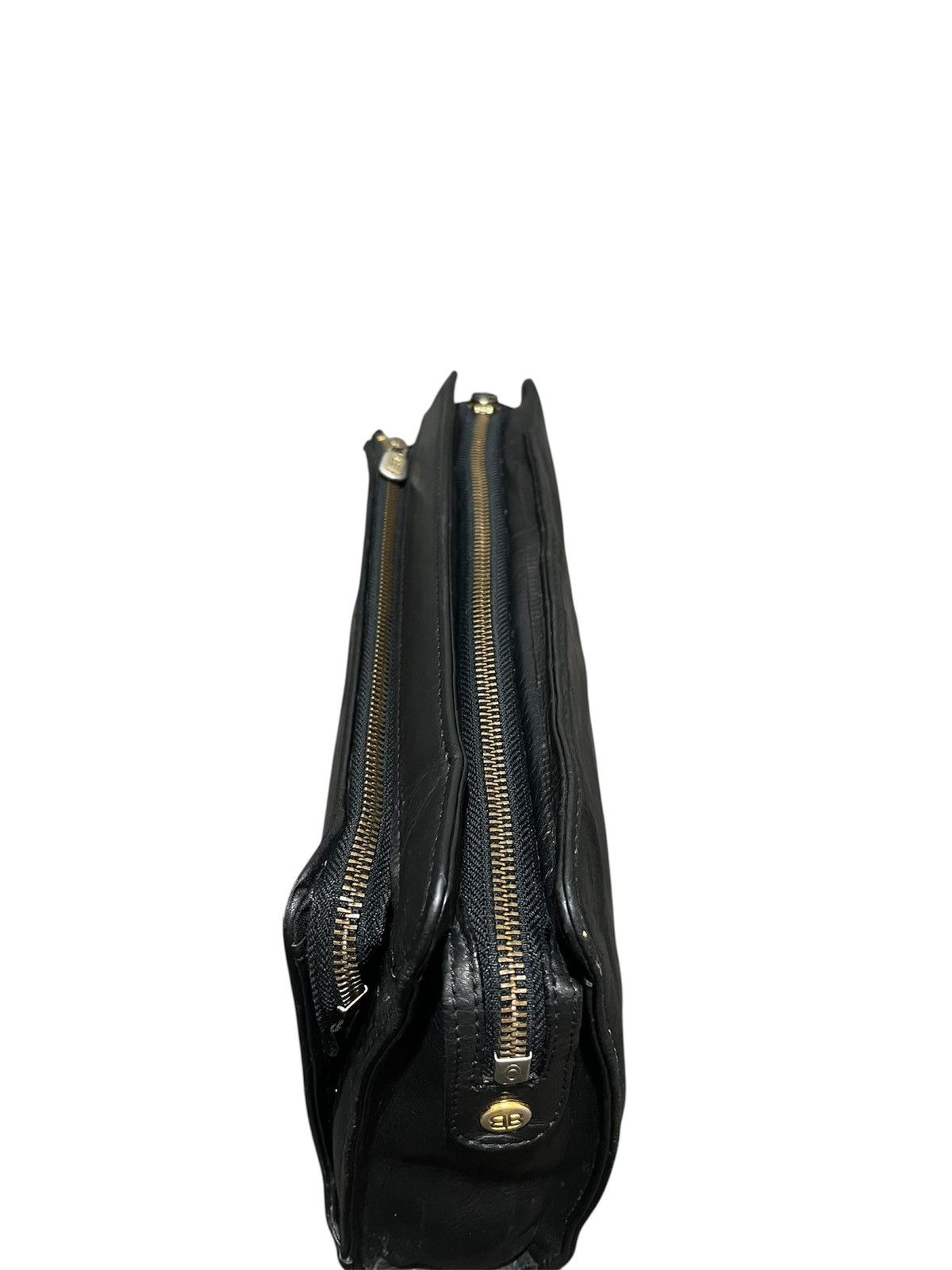 Balenciaga Authentic BALENCIAGA BB Clucth Bag Size ONE SIZE - 6 Thumbnail