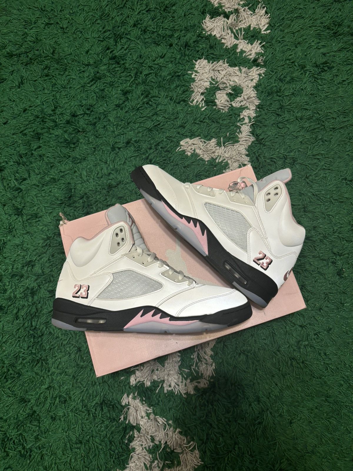 Jordan Brand Jordan 5 “Medium Soft Pink” Size US 13 / EU 46 - 2 Thumbnail