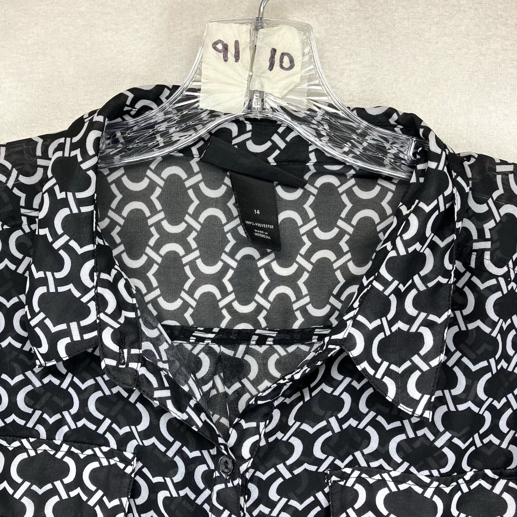 Vintage Lane Bryant Women’s Blouse Shirt 14 Black White Chain Designer Print Sheer Gothic Casual Long Sleeve Button Up Collared Breathable Polyester Modern Size XL / US 12-14 / IT 48-50 - 4 Thumbnail