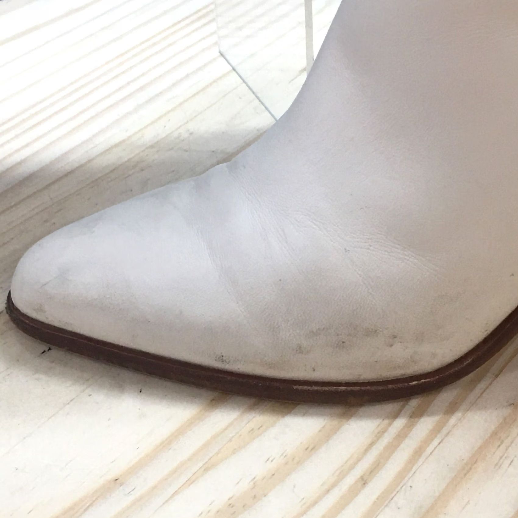Dolce Vita Dolce Vita Boots Womens 9.5 Terrie Side Zip Heels Ankle Bootie Ivory Faux Leather Boots Size US 9 / IT 39 - 4 Thumbnail
