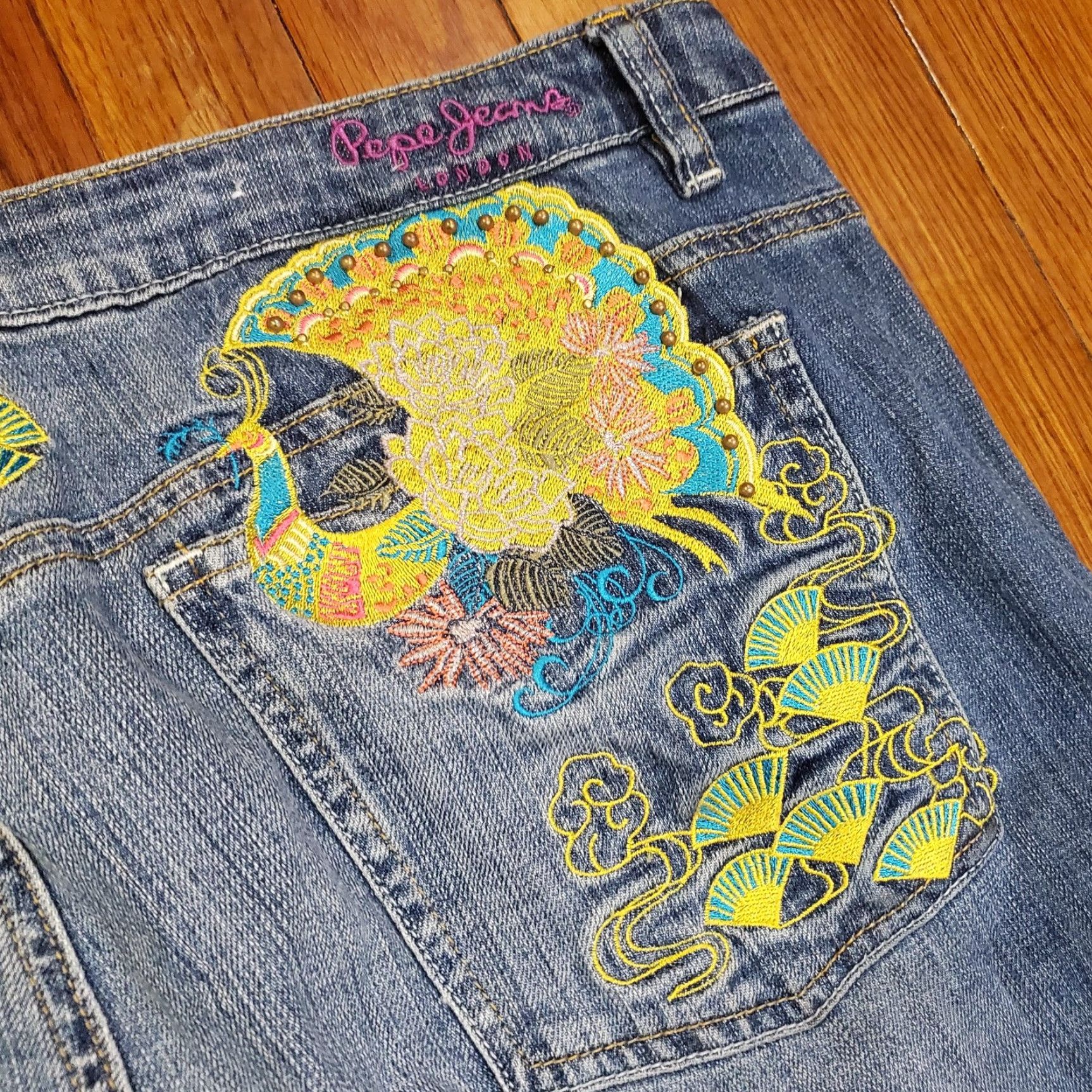 Pepe Jeans VINTAGE Pepe Jeans London Jeans Womens 36 Blue Embroidered Peacock Bootcut Stretch Studs Jeans Women Size 25" / US 0 / IT 36 - 4 Thumbnail