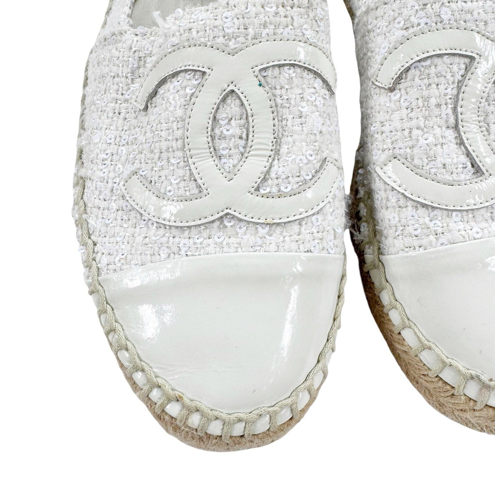 Chanel Chanel Tweed Sequin Logo Cap Toe Espadrilles Cream Size EU37 Size US 6.5 / IT 36.5 - 4 Thumbnail