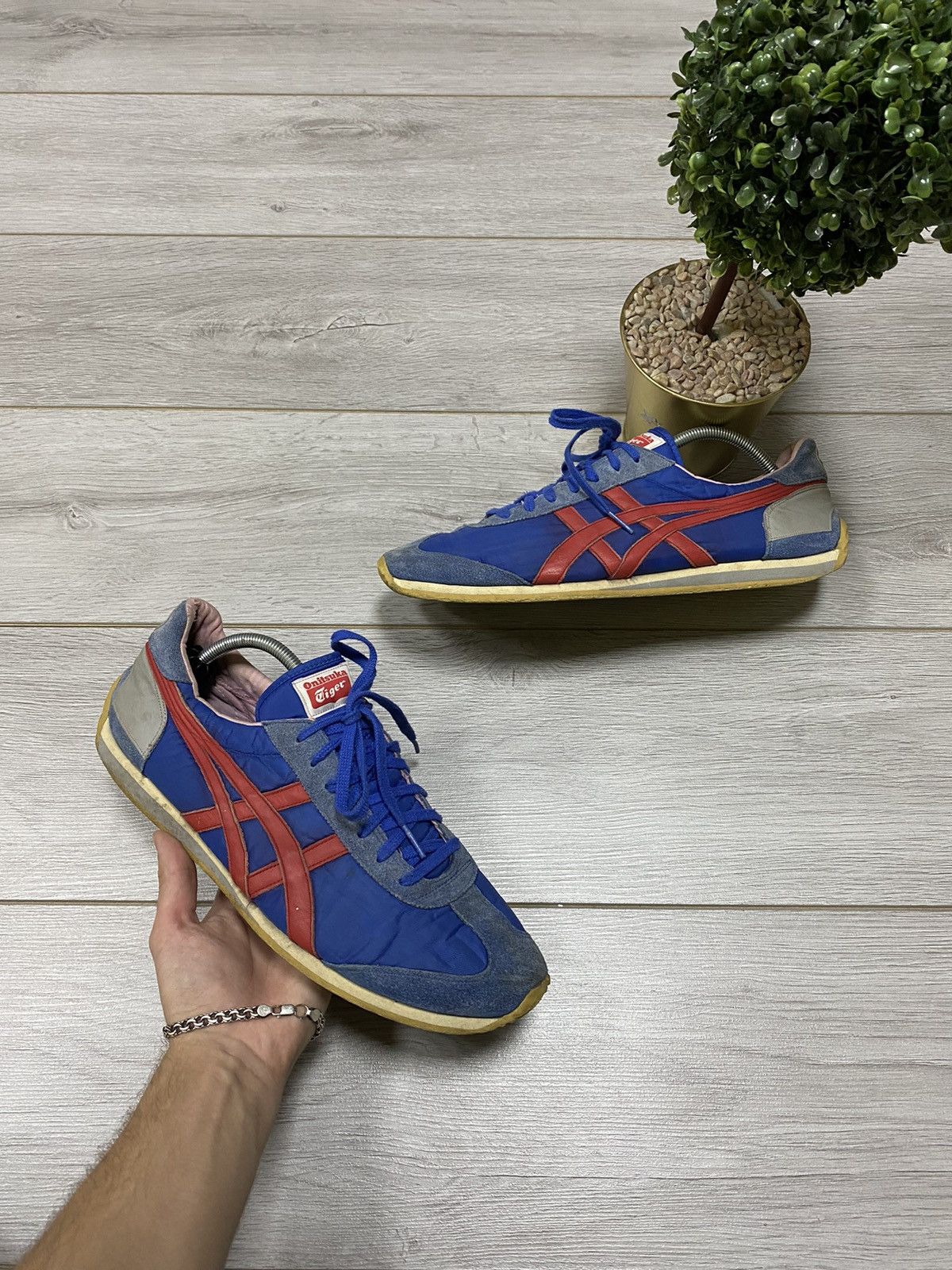 Asics ASICS Onitsuka Tiger vintage sneakers Size US 12.5 / EU 45-46 - 1 Thumbnail