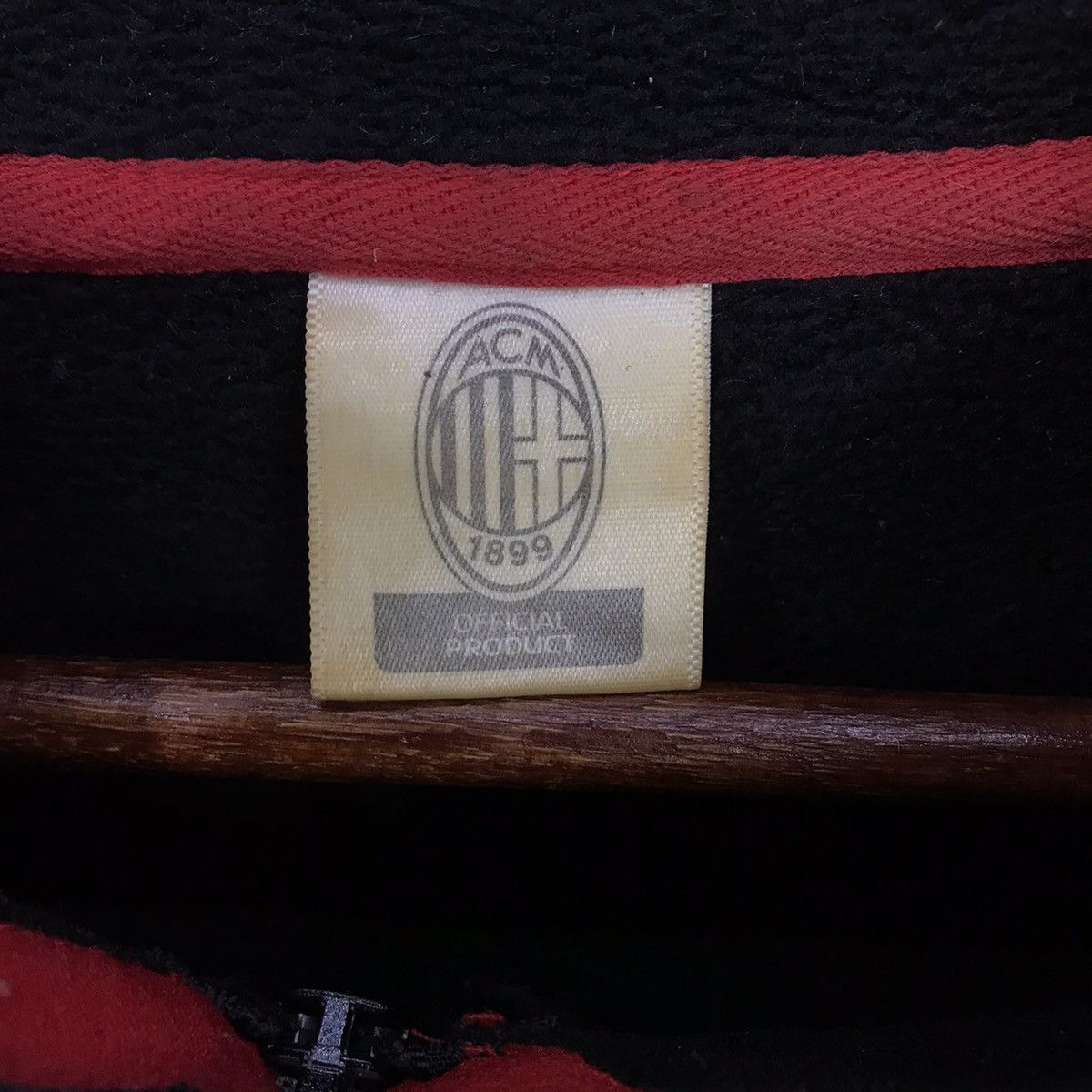 Vintage Vintage Ac Milan Black Fleece Sweatshirt Size US L / EU 52-54 / 3 - 5 Thumbnail
