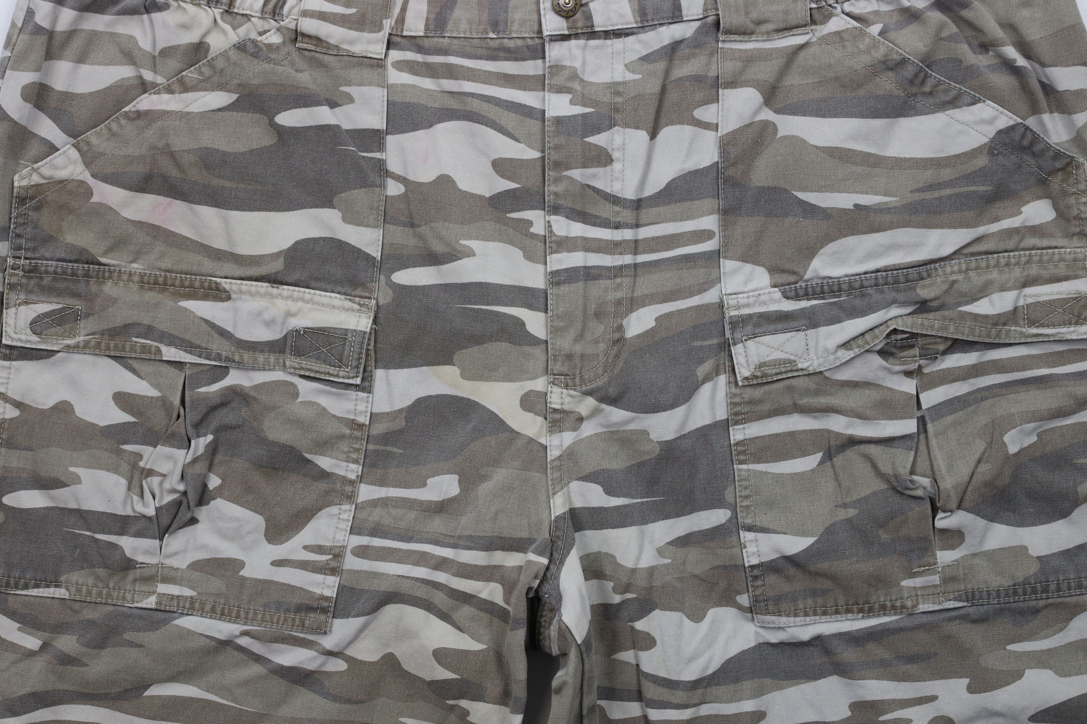 Cabelas × Vintage Vintage Cabelas Heavyweight Camouflage Cargo Shorts Cotton Size US 44 / EU 60 - 3 Thumbnail