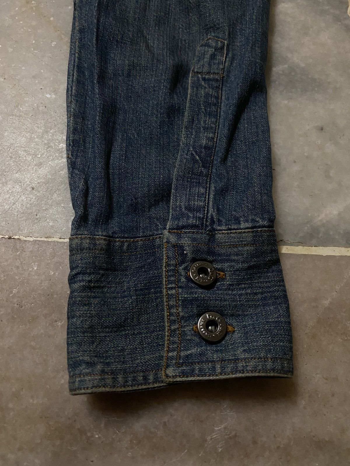 Dolce & Gabbana Dolce & Gabbana D&G Single Pocket Button Up Denim Shirt Size US M / EU 48-50 / 2 - 4 Thumbnail