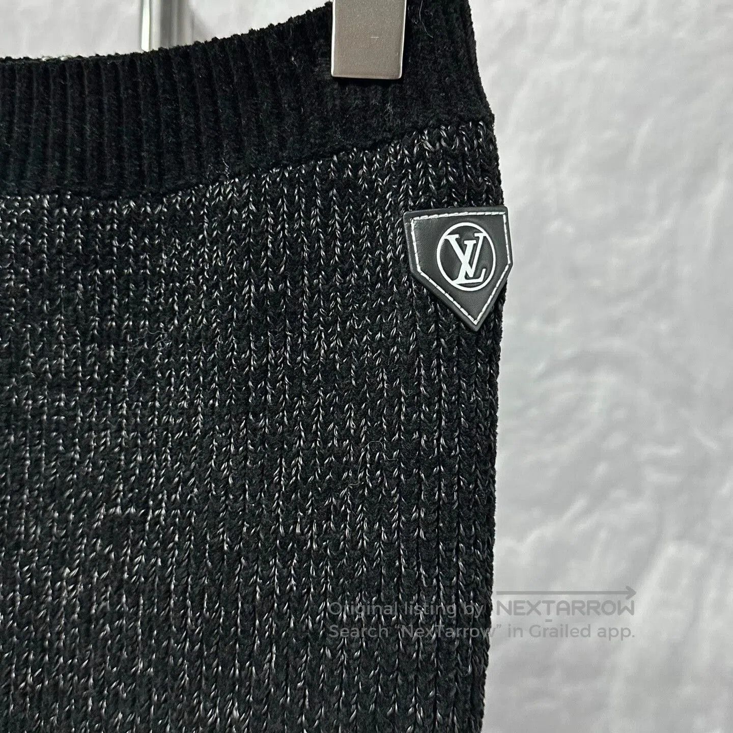 Louis Vuitton louis vuitton black fitted knit skirt. Size 23" - 4 Thumbnail