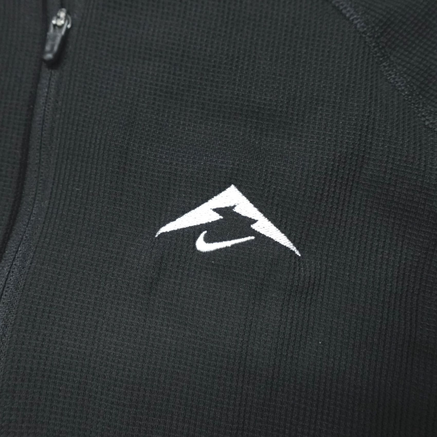 Nike Nike Trail Dri-FIT 1/2-Zip Men's Size S Mid Layer Black Running Top FV9994-010 Size US S / EU 44-46 / 1 - 3 Thumbnail