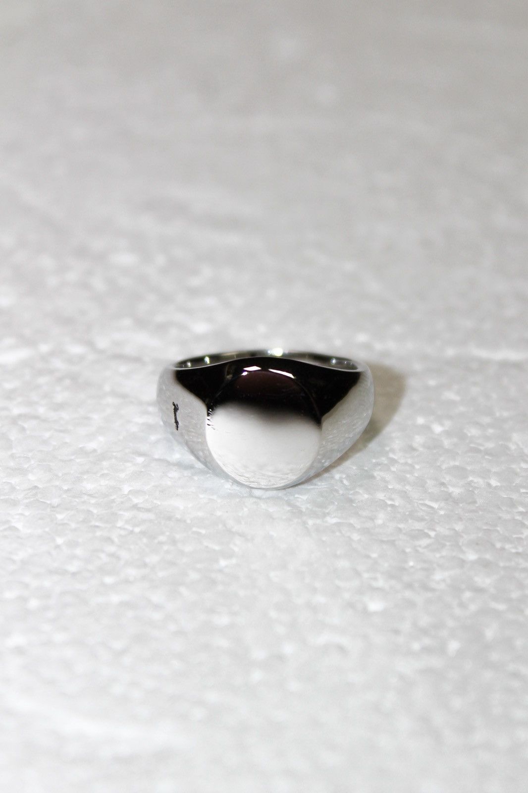 Number (N)ine Round Signet Ring (size 19) Size ONE SIZE - 3 Thumbnail