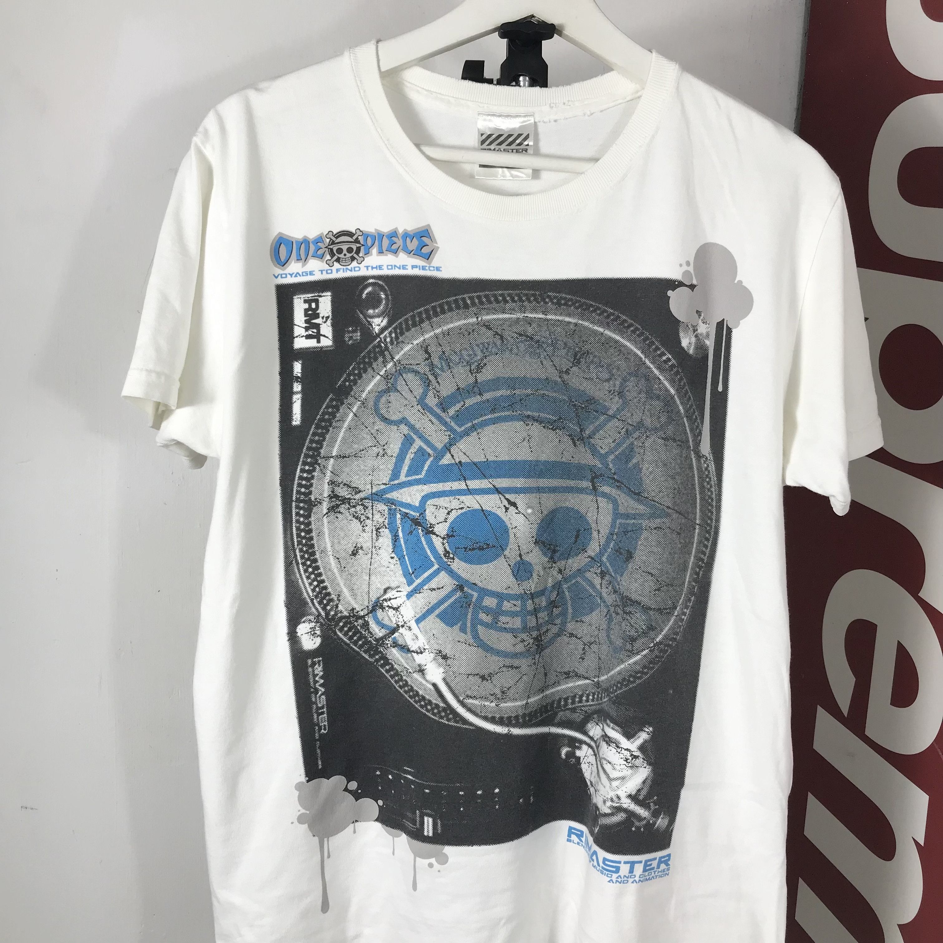 Anime Vintage One Piece Anime Ultra Rare Graphic Tee Size US L / EU 52-54 / 3 - 2 Thumbnail