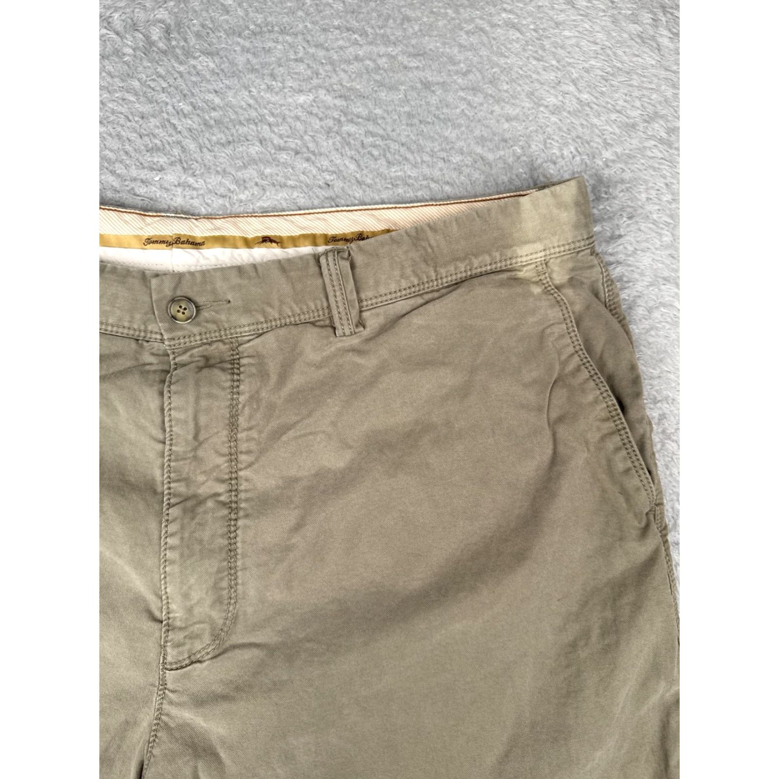 Tommy Bahama Tommy Bahama Shorts Mens 40 Khaki Olive Chino Stretch Flat Front Zip Fly Casual Size US 40 / EU 56 - 5 Thumbnail