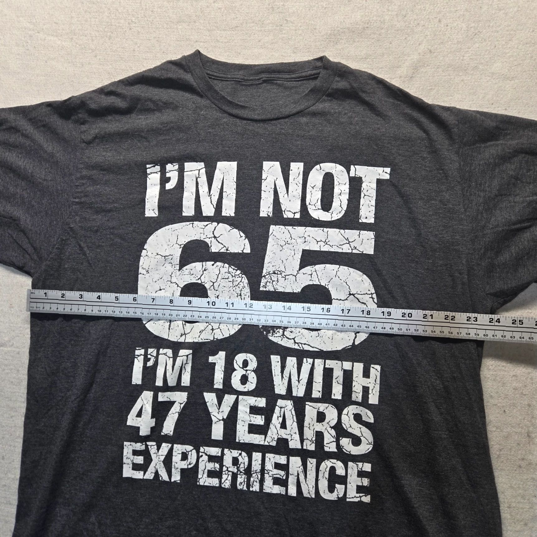 Gildan I'm not 65 I'm 18... Birthday Old Funny Tee Shirt Mens 2XL Gray T-Shirt Funny Birthday Mens Shirt 2010s Size US XXL / EU 58 / 5 - 3 Thumbnail