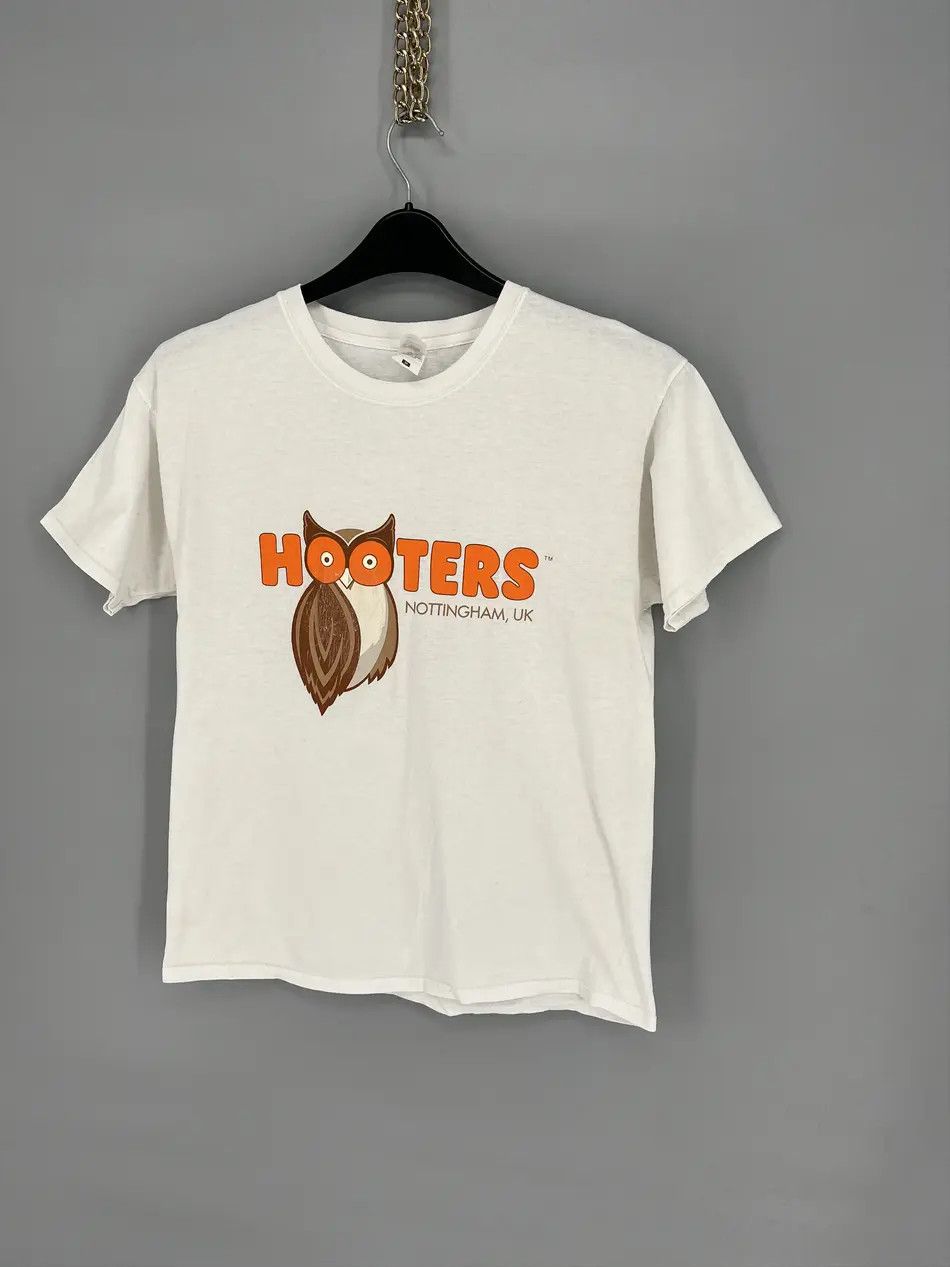Band Tees Vintage Y2K Hooters "Nottingham United Kingdom" Band tee Size US M / EU 48-50 / 2 - 3 Thumbnail
