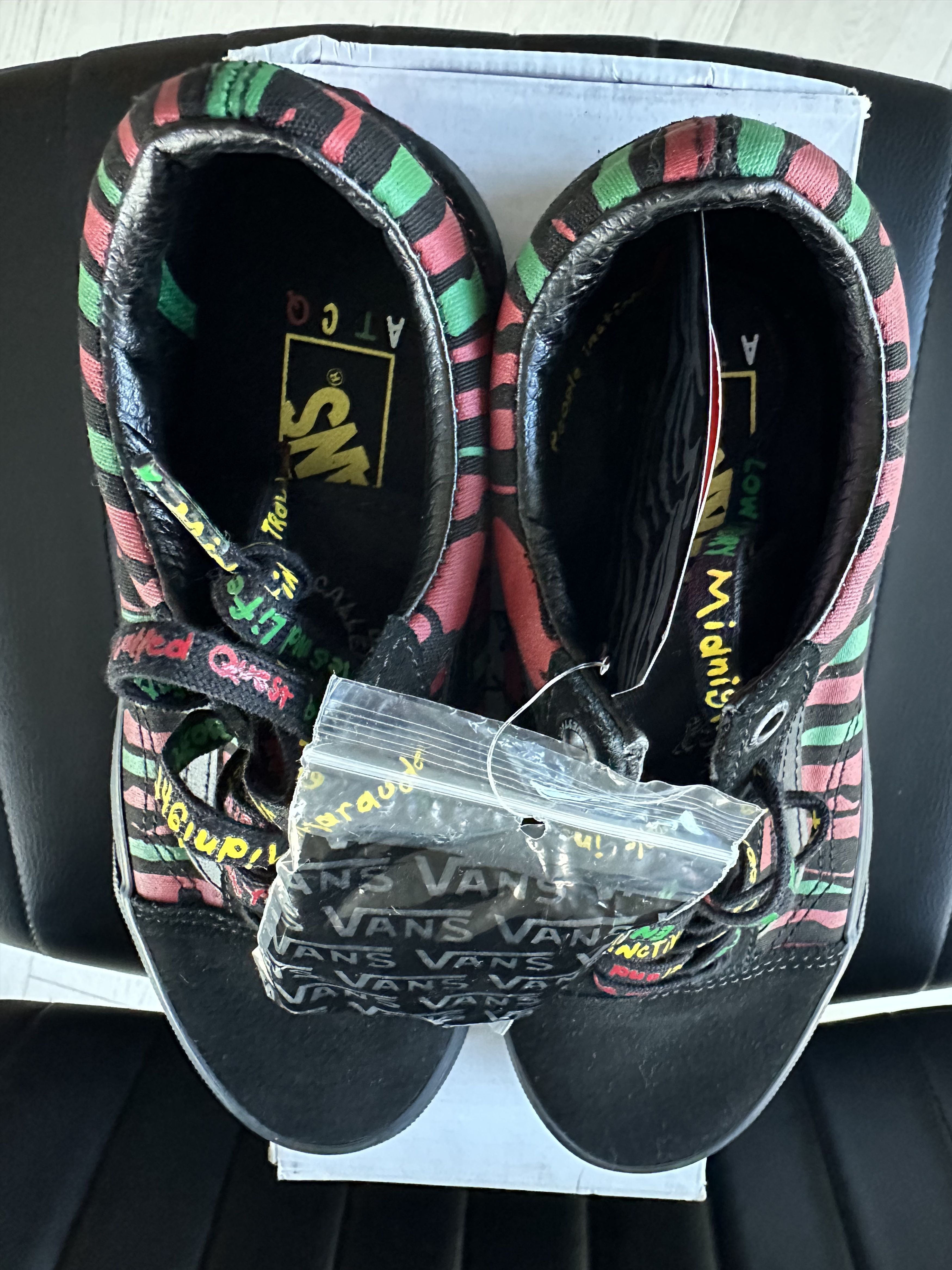 Vans VANS X A TRIBE CALLED QUEST BLACK DS Size US 5.5 / EU 38 - 6 Thumbnail