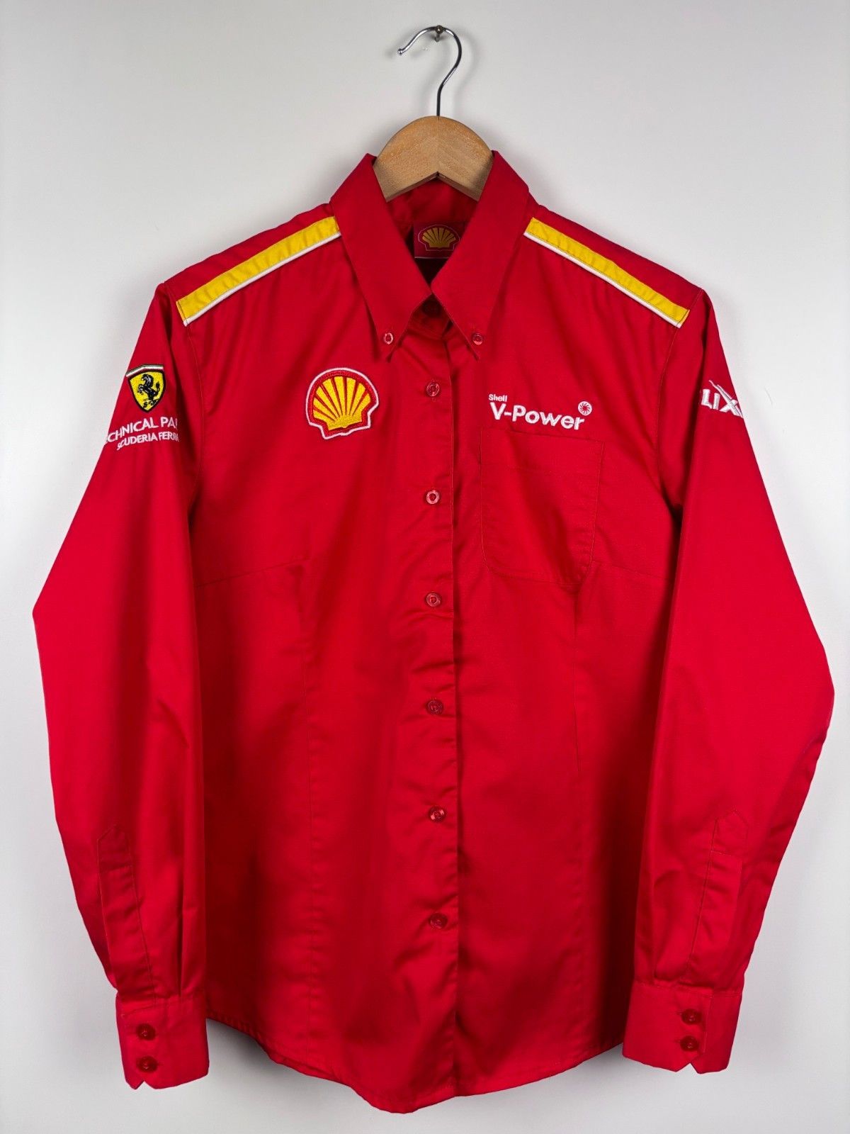 Ferrari Vtg Shell V-Power Scuderia Ferrari Formula 1 Team Shirt M Size M / US 6-8 / IT 42-44 - 1 Thumbnail