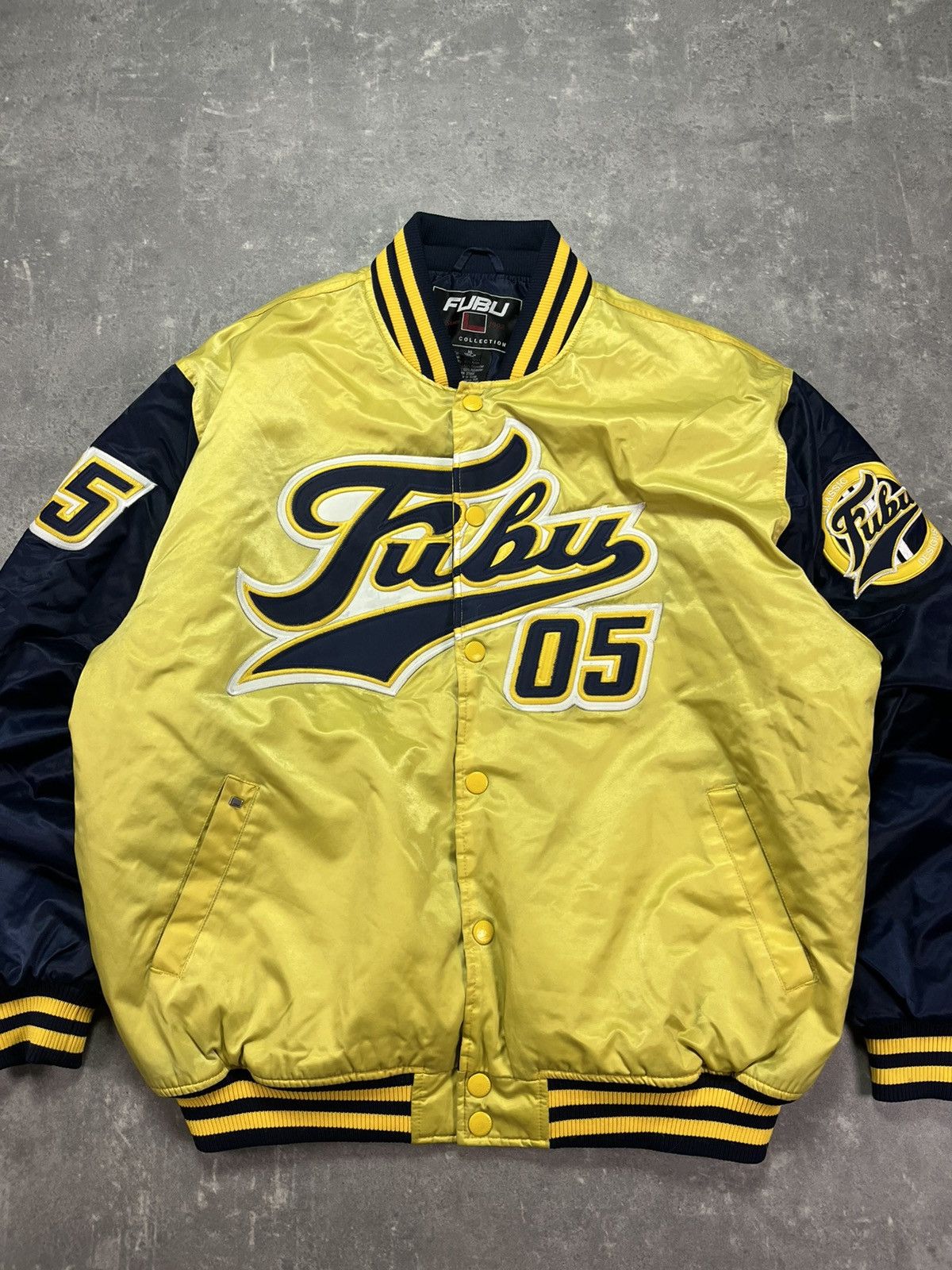 Fubu 90s Fubu Vintage Big Logo Made OG Bomber Jacket XL XXL Rare Size US XL / EU 56 / 4 - 14 Thumbnail