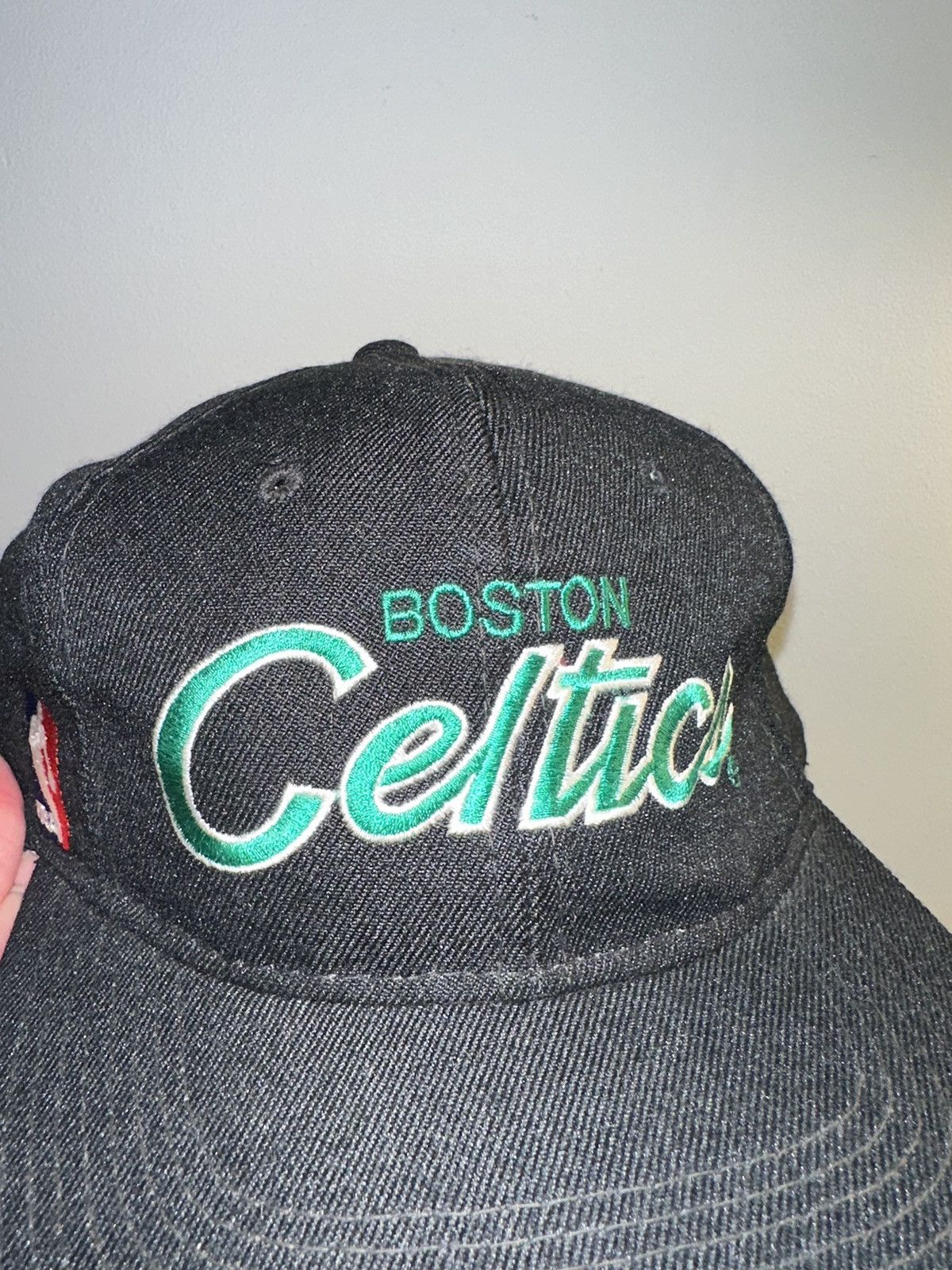Sports Specialties × Vintage Vintage Sports Specialties Boston Celtics Script Snapback Size ONE SIZE - 7 Thumbnail