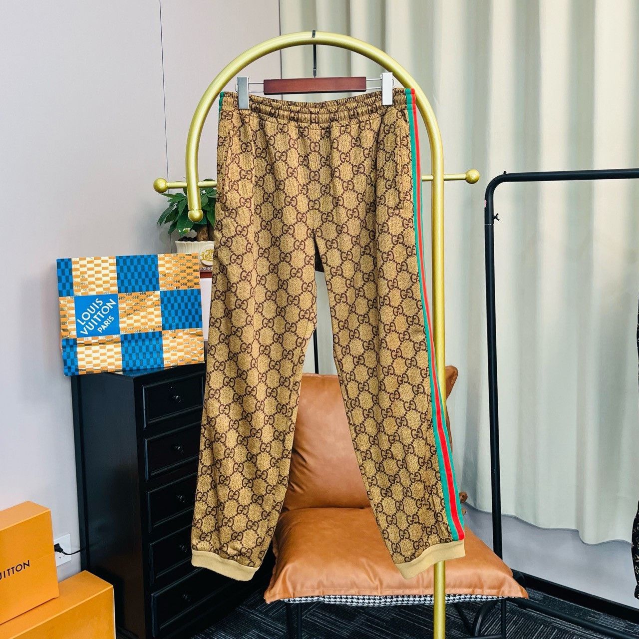 Gucci Gucci Size M Brown full logo trousers 2501-Nextarrow Size US 30 / EU 46 - 1 Thumbnail