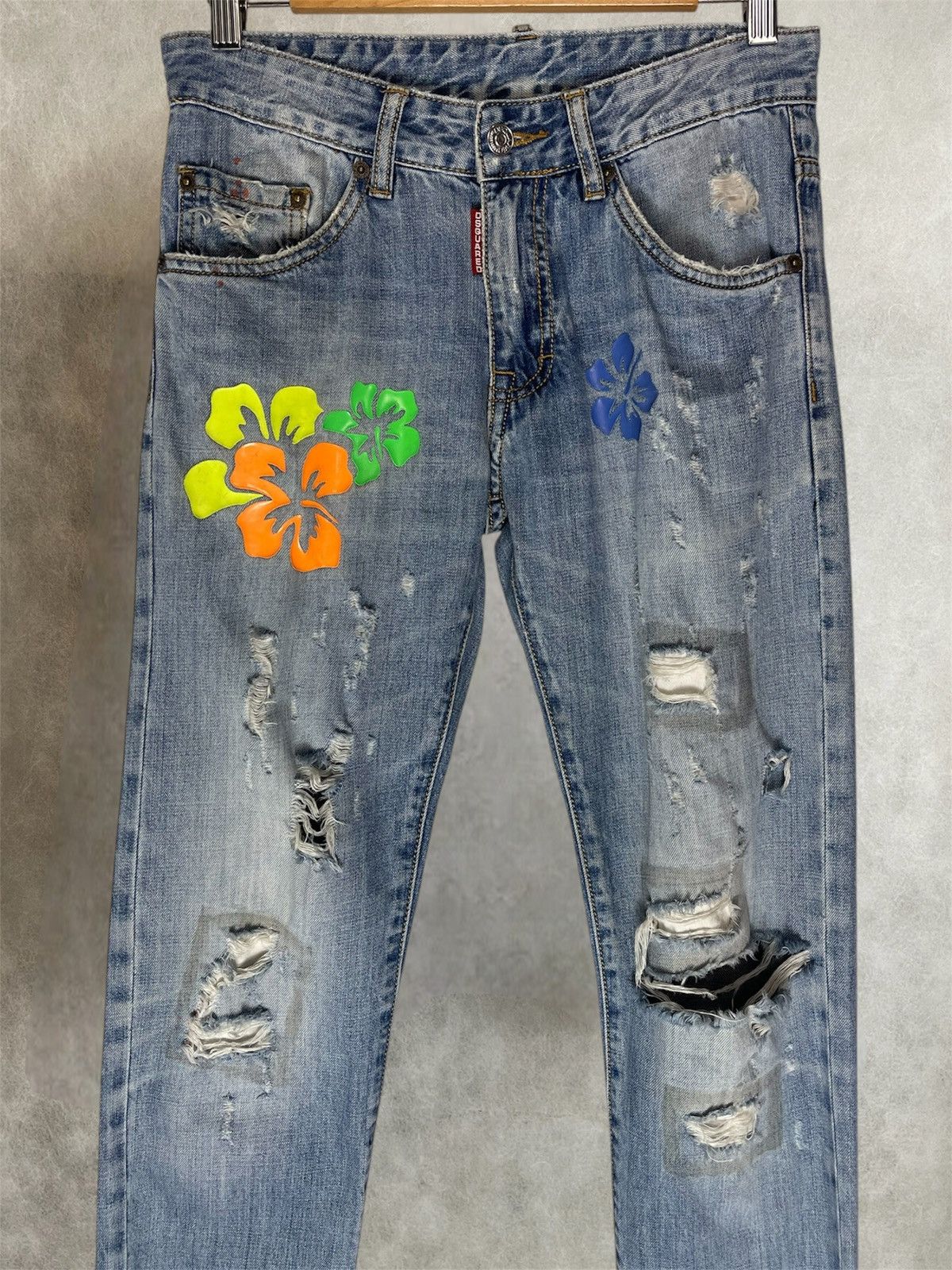 Dsquared2 FW2010 Dsquared2 floral distressed denim pants Size US 29 - 3 Thumbnail