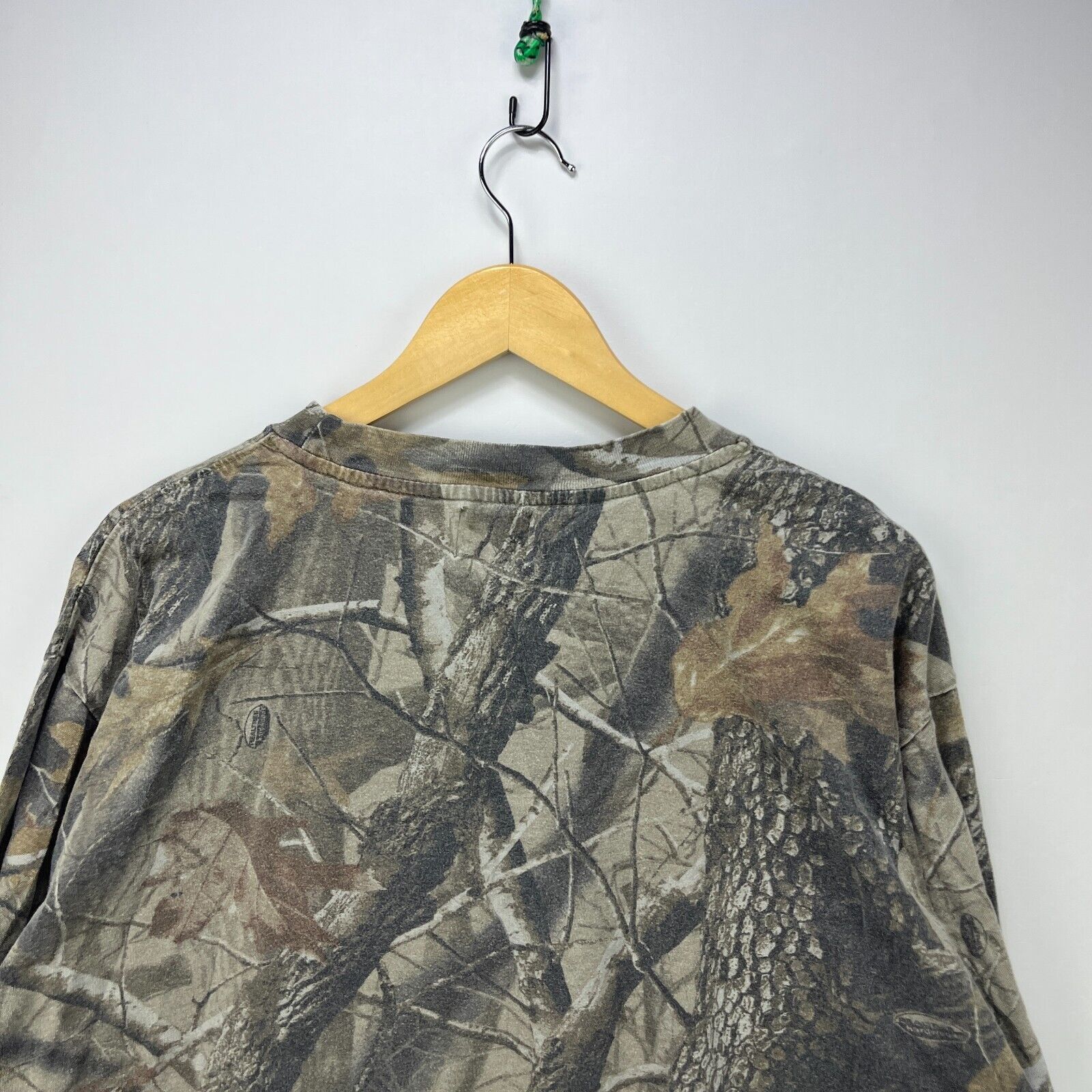 Vintage × Wrangler Vintage 90s Wrangler Realtree Camo Long Sleeve Shirt XL 2XL Size US XL / EU 56 / 4 - 10 Thumbnail