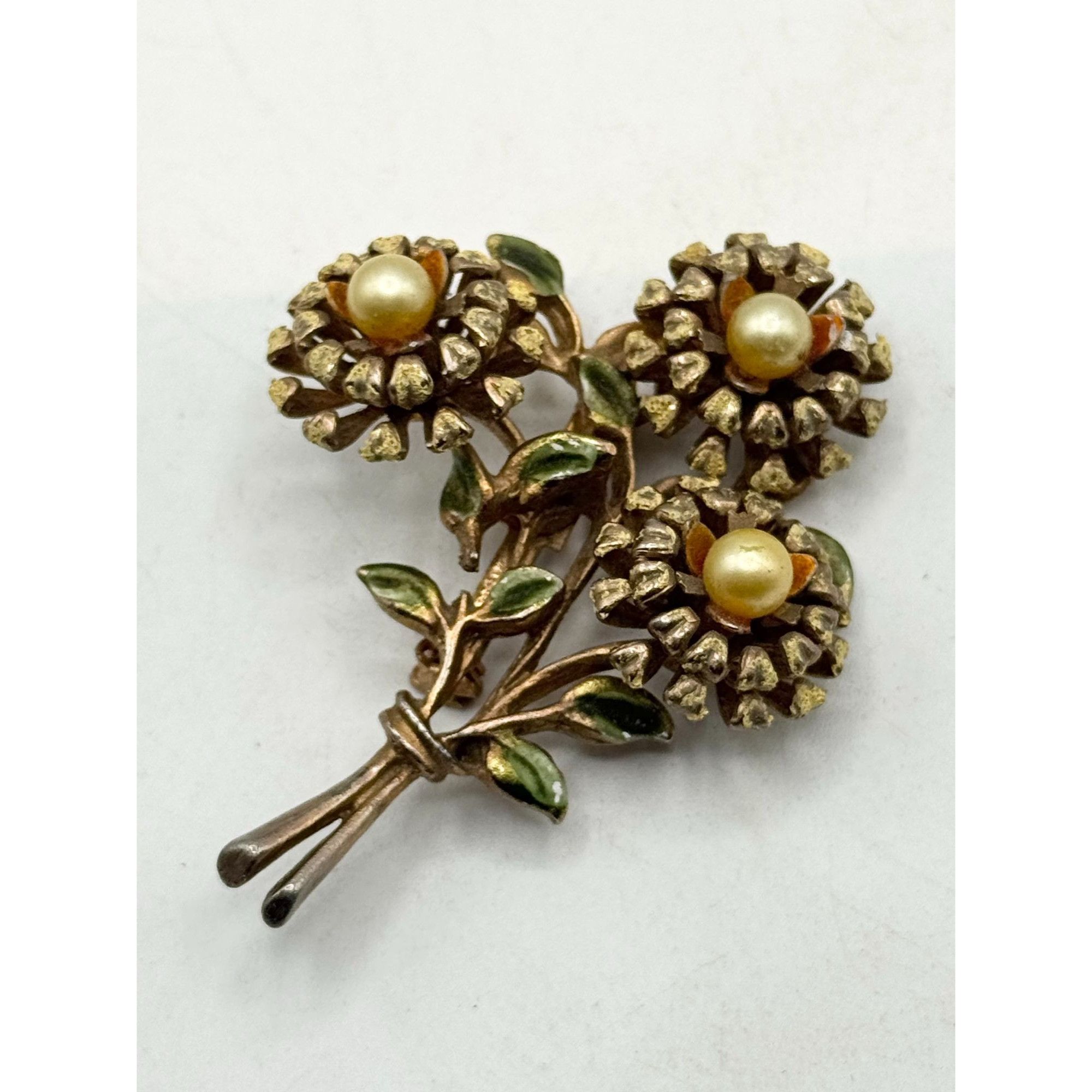 Vintage Vintage three flowers floral faux pearl brooch pin Size ONE SIZE - 4 Thumbnail