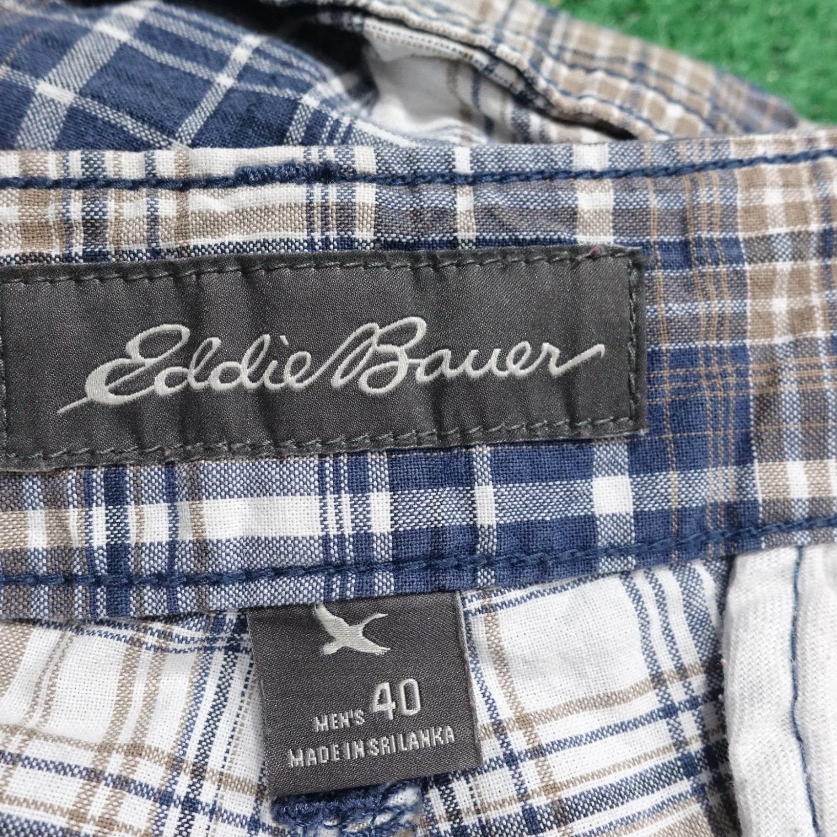 Eddie Bauer Eddie Bauer Shorts Mens 40 Blue Plaid Cargo Relaxed Cotton Canvas 10 Inseam Pockets Zip Front Flat Front Casual Summer Mens Size US 40 / EU 56 - 5 Thumbnail