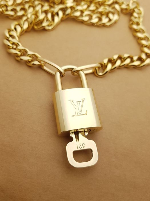 Louis Vuitton Necklace Padlock with single chain