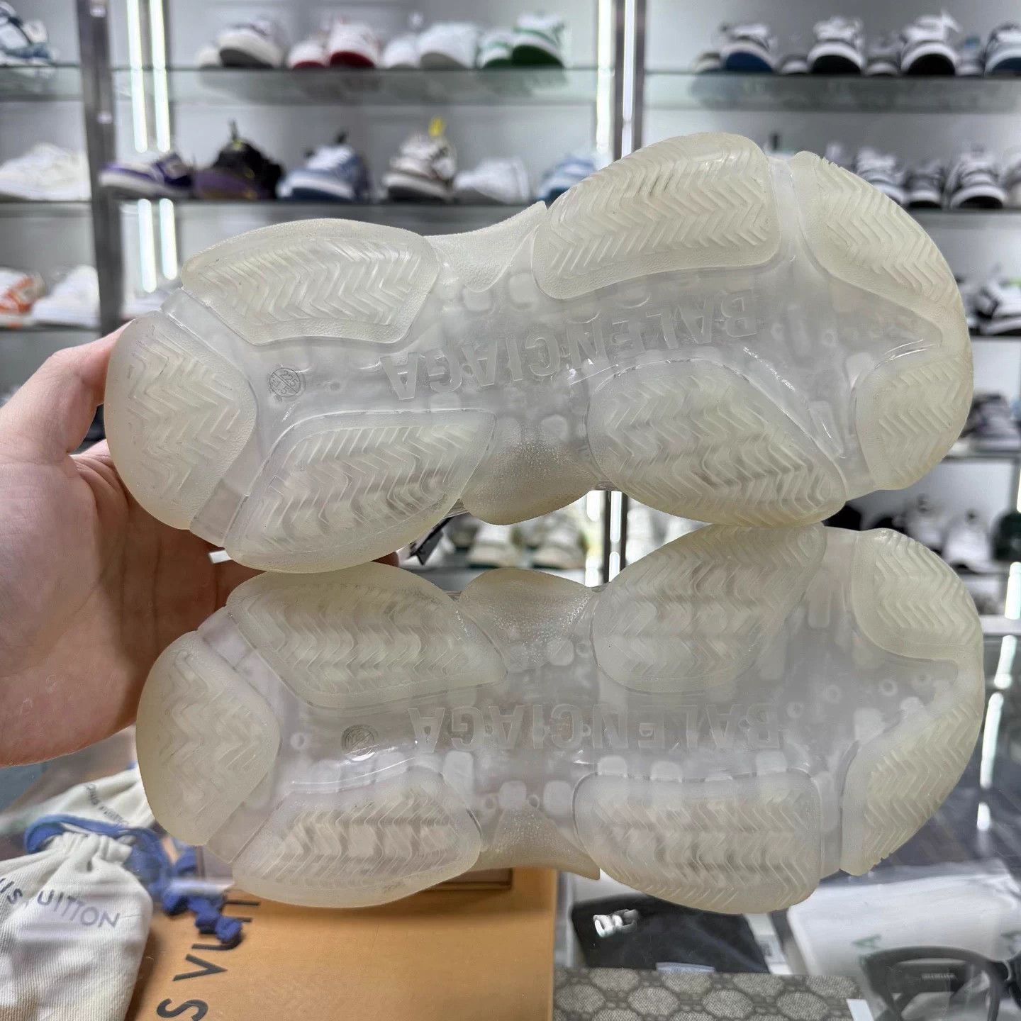 Balenciaga Balenciaga Triples White 35 Worn Once OG Box Size US 4 / IT 34 - 7 Thumbnail
