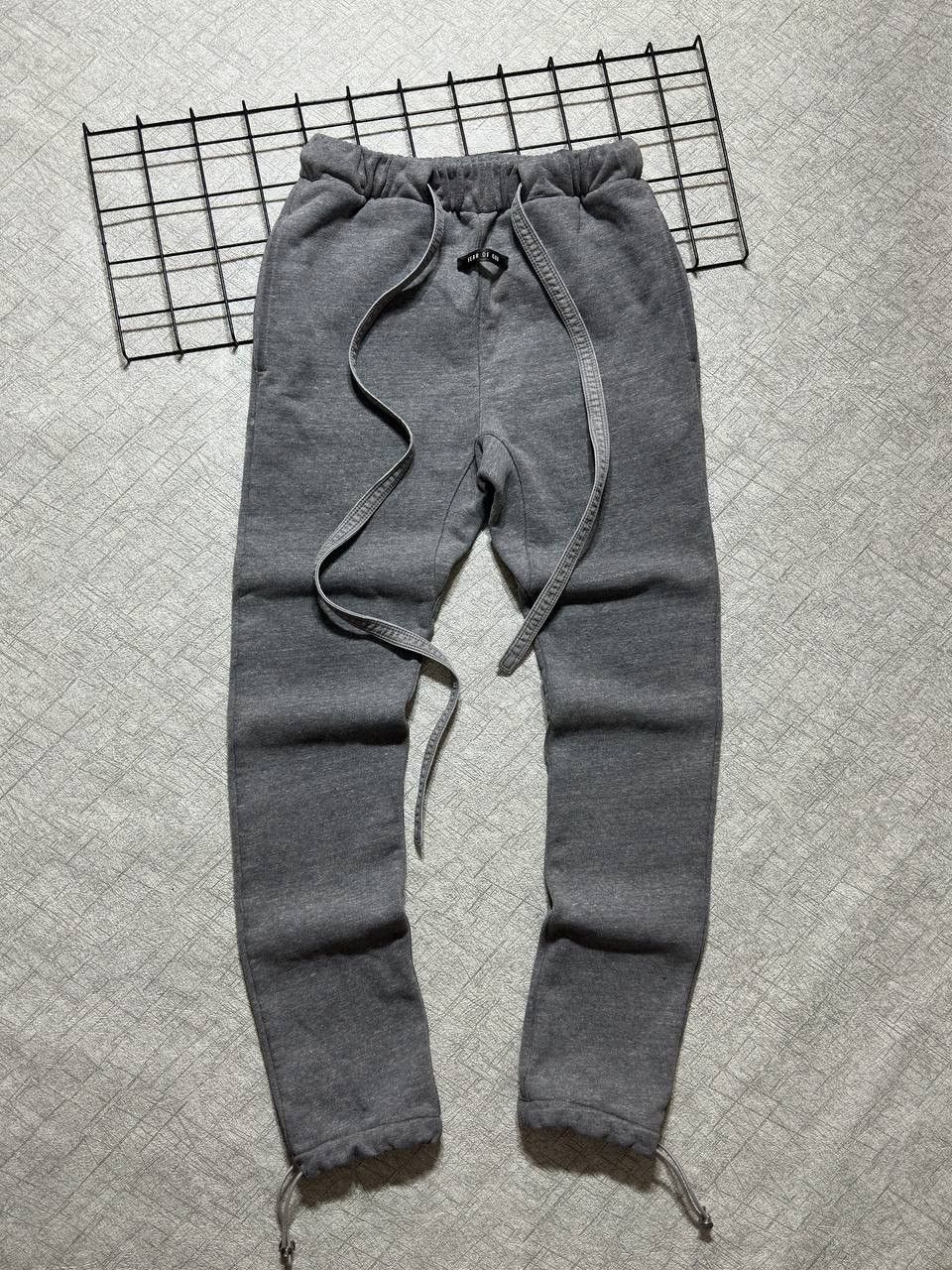 Fear of God Archive Hype Fear of God Sixth Collection Sweatpants Pants Size US 28 / EU 44 - 1 Thumbnail