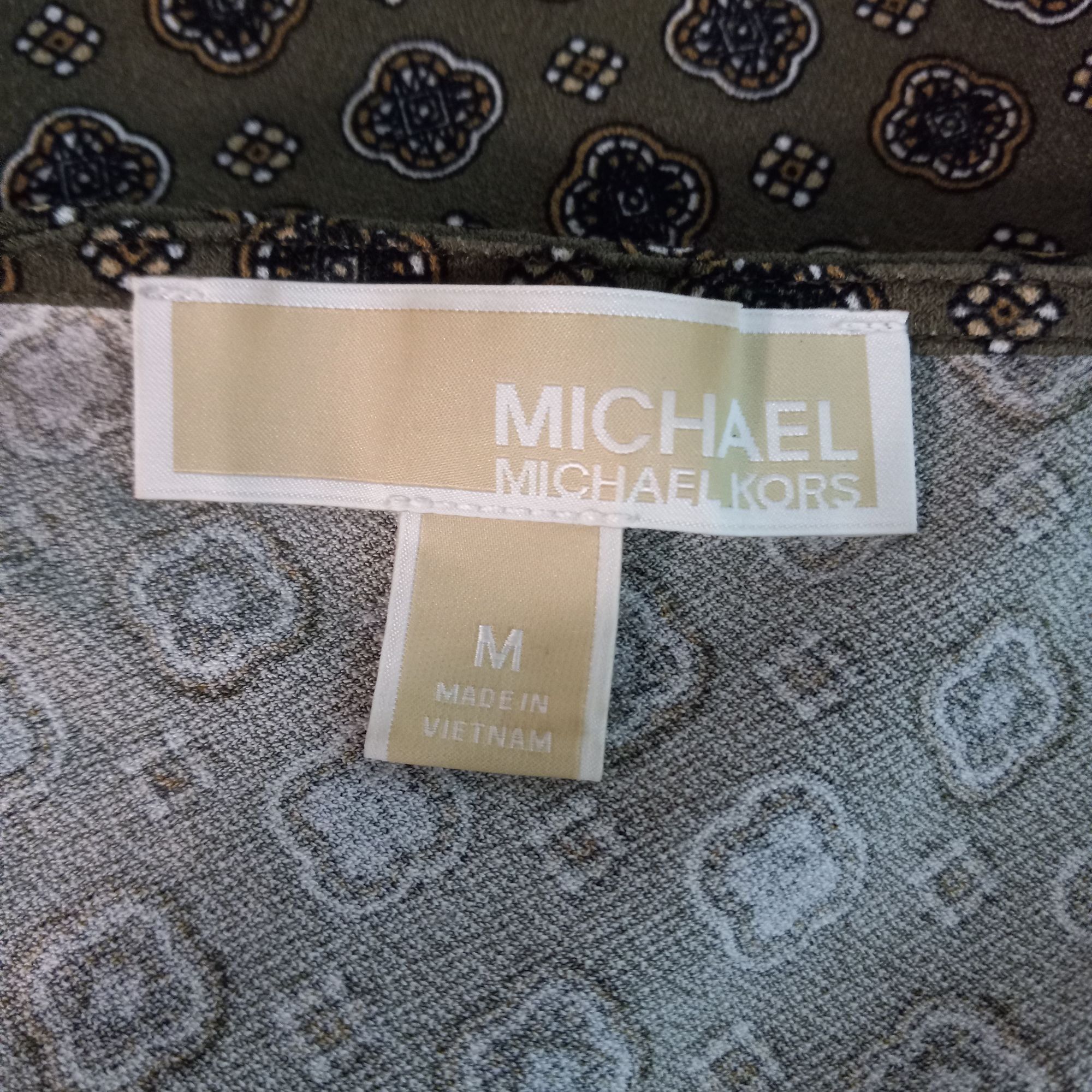 Michael Kors Michael Kors Size M Tank Top Sleeveless Cowl Neck Gold Butto Size M / US 6-8 / IT 42-44 - 7 Thumbnail
