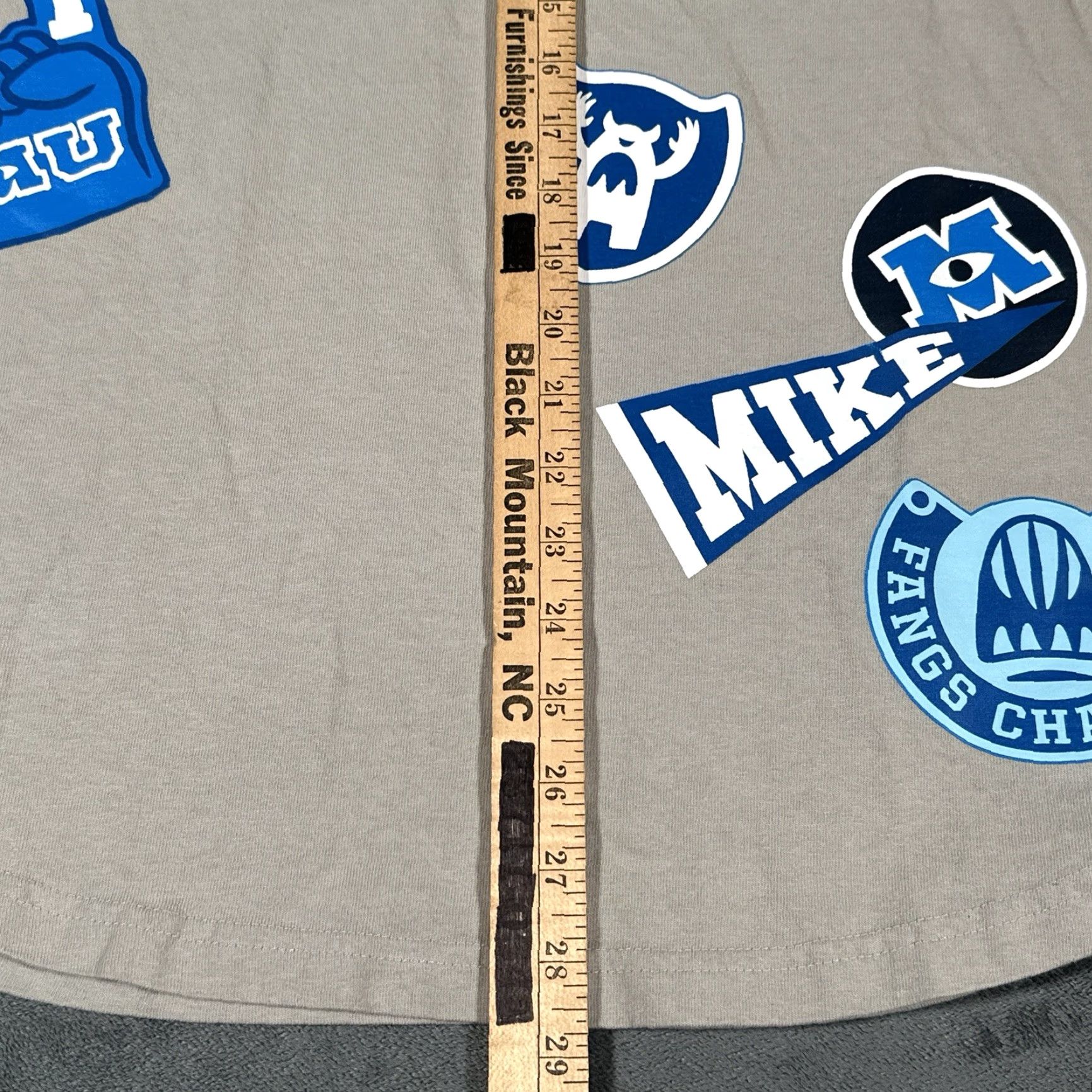 Disney Disney Monsters University Spirit Jersey Shirt Mens Medium Long Sleeve Pullover Graphic Print Blue Nike? Wait no. Size US M / EU 48-50 / 2 - 5 Thumbnail