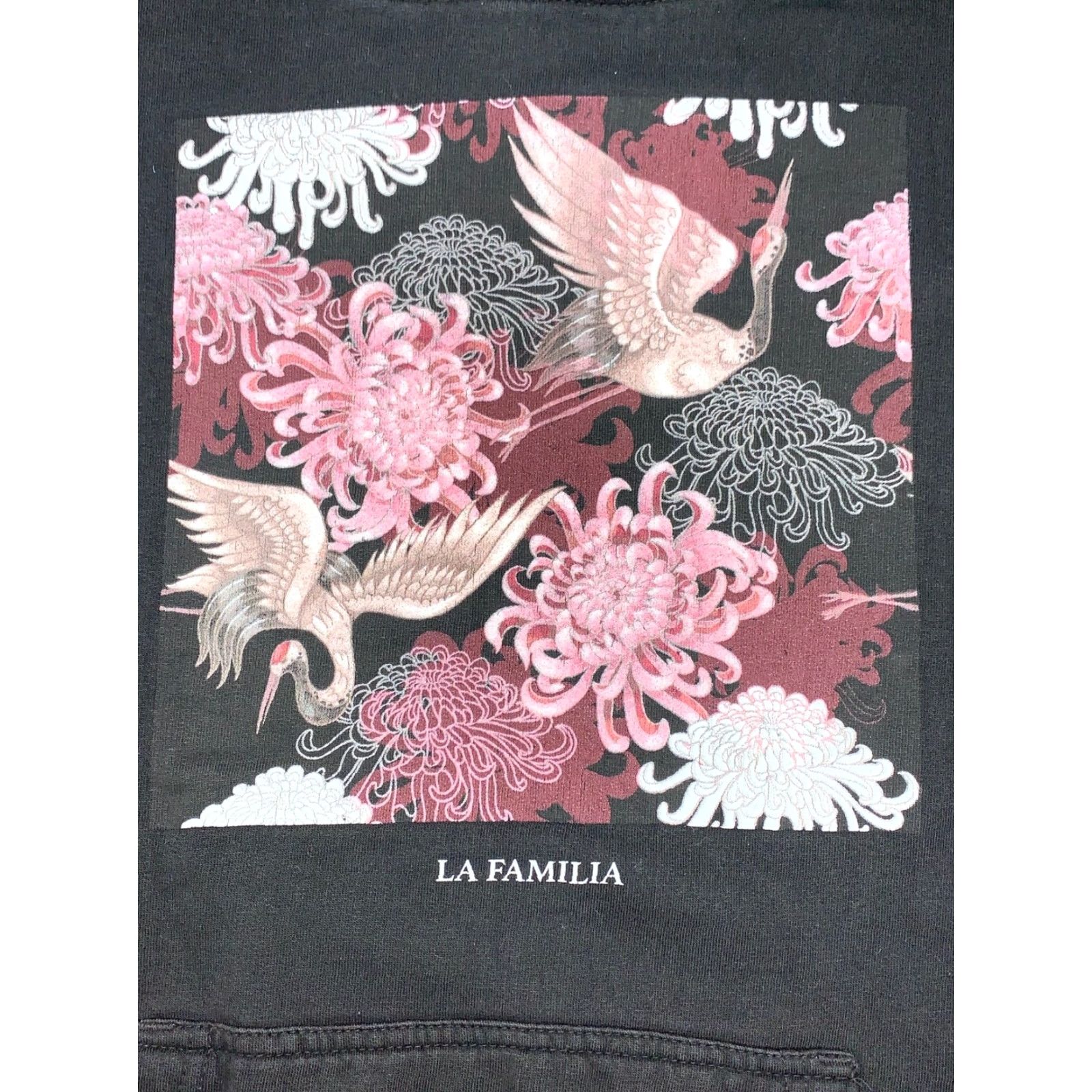 Vintage La Familia Floral Crane Floral Black Hoodie Men S Black Floral Hoodie Casual Pullover Hooded S La Familia Mens Size US S / EU 44-46 / 1 - 2 Thumbnail