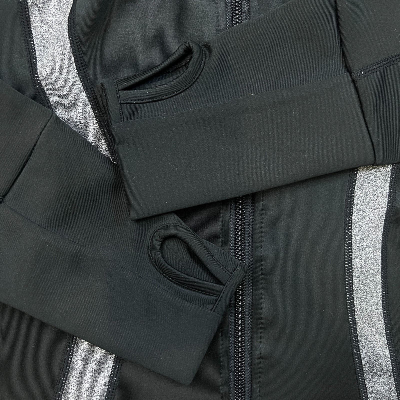 Lululemon Lululemon Stride Jacket sz 4 Black Full Zip Athletic Hoodie Size S / US 4 / IT 40 - 4 Thumbnail