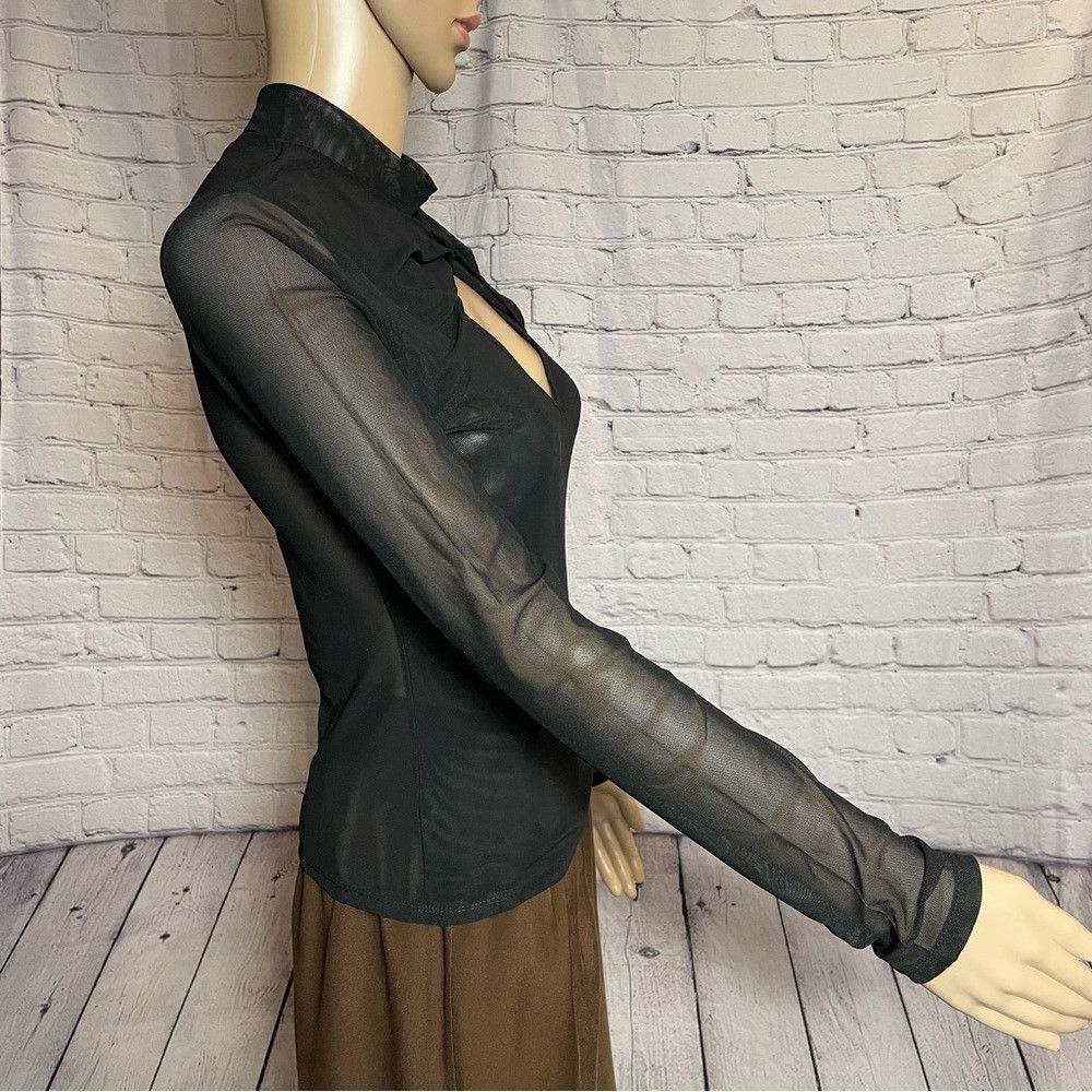 525 America NWT New 525 Mockneck Keyhole Black Top Size S Size S / US 4 / IT 40 - 4 Thumbnail