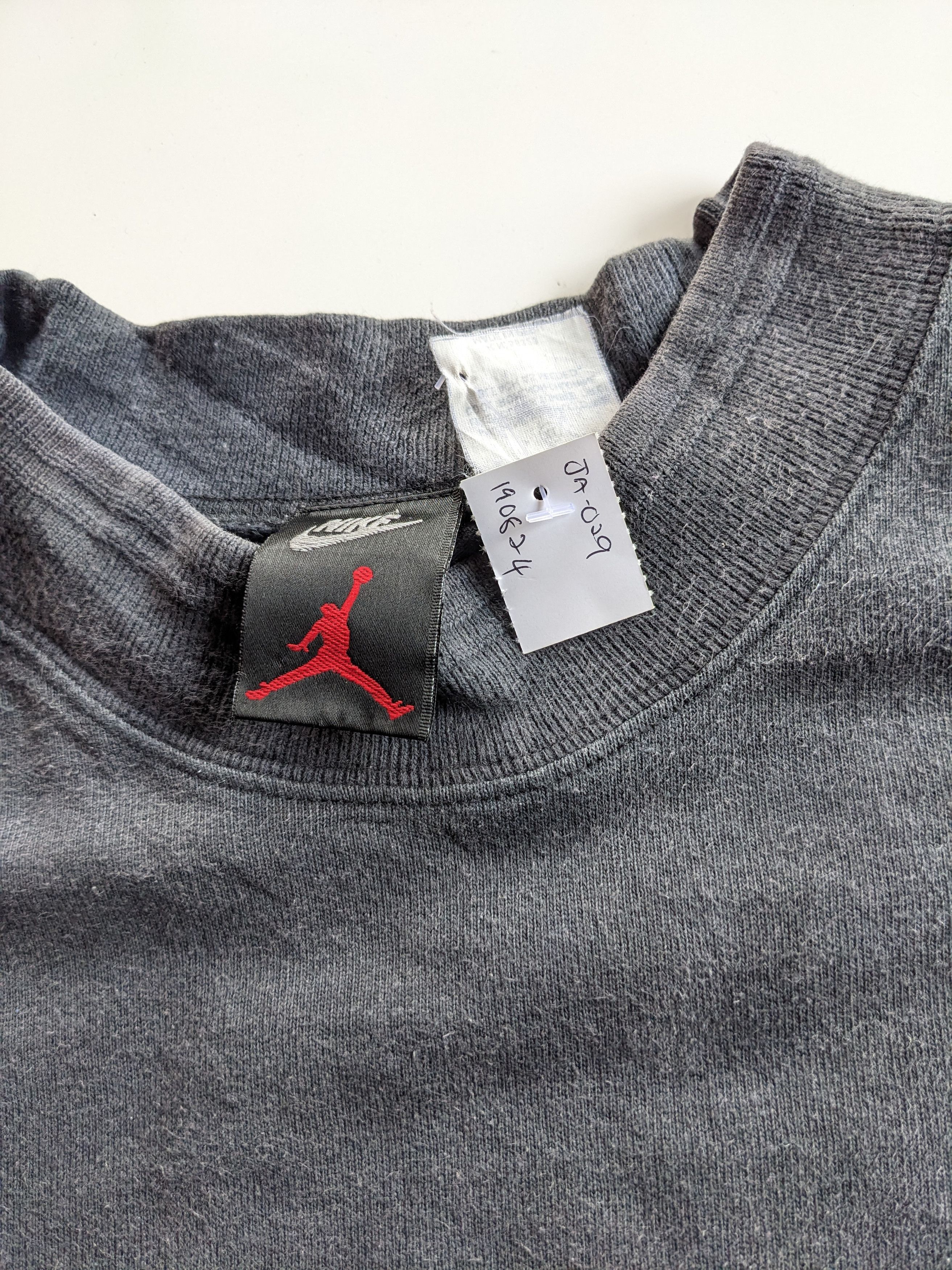 Jordan Brand × Nike × Vintage Vintage 90s Nike Air Jordan sweatshirt Size US XL / EU 56 / 4 - 5 Thumbnail
