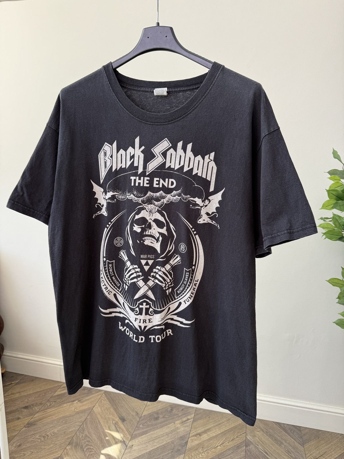 Other Vintage 2016 Black Sabbath The End World Tour Skull T-Shirt Size US XL / EU 56 / 4 - 3 Thumbnail