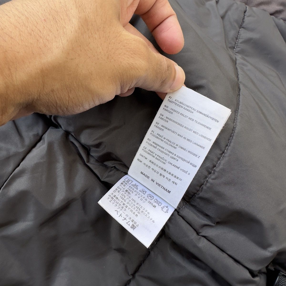 Carhartt VINTAGE CARHARTT WORKWEAR HOODED INSULATED WORK JACKET 90’S Size US S / EU 44-46 / 1 - 15 Thumbnail