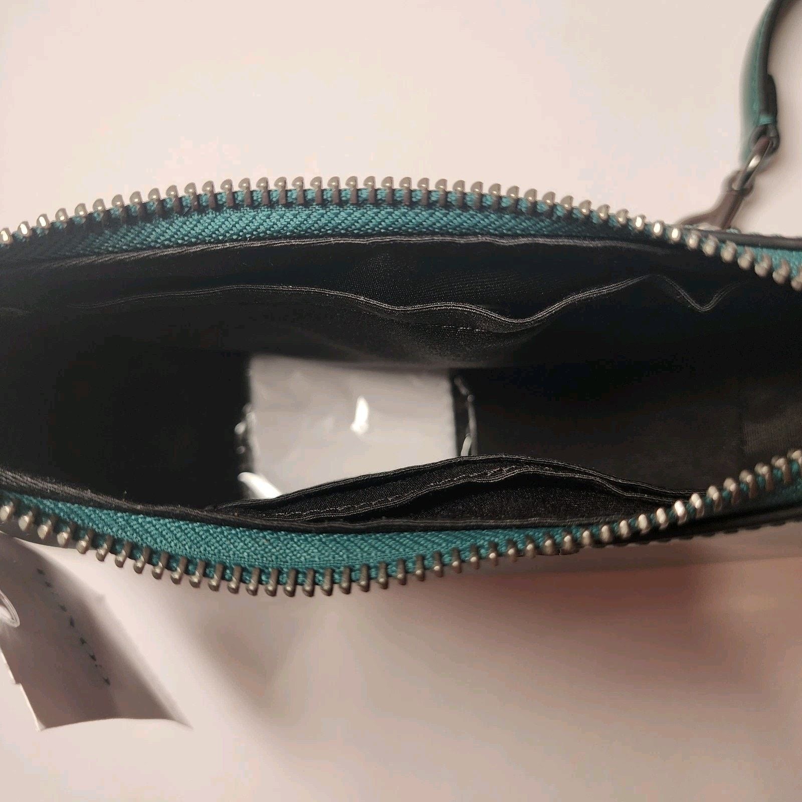 Coach NWT Coach CW310 Teri Emerald Green Mini Crossbody Bag Size ONE SIZE - 5 Thumbnail